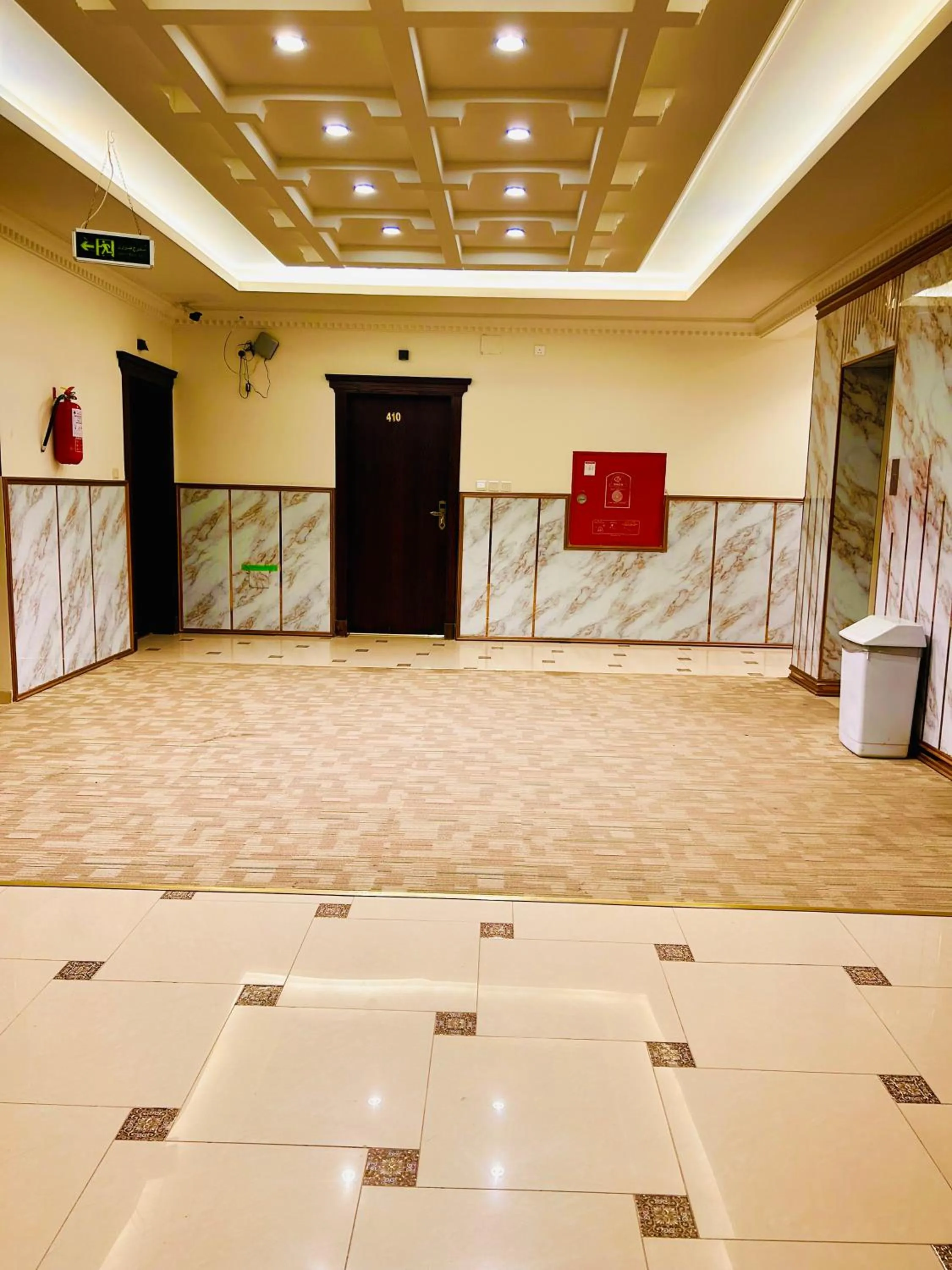 Property building in Arabian Palm Hotel