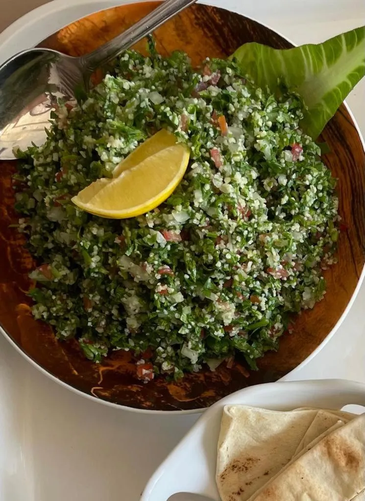 Restaurant/places to eat in Arabian Palm Hotel