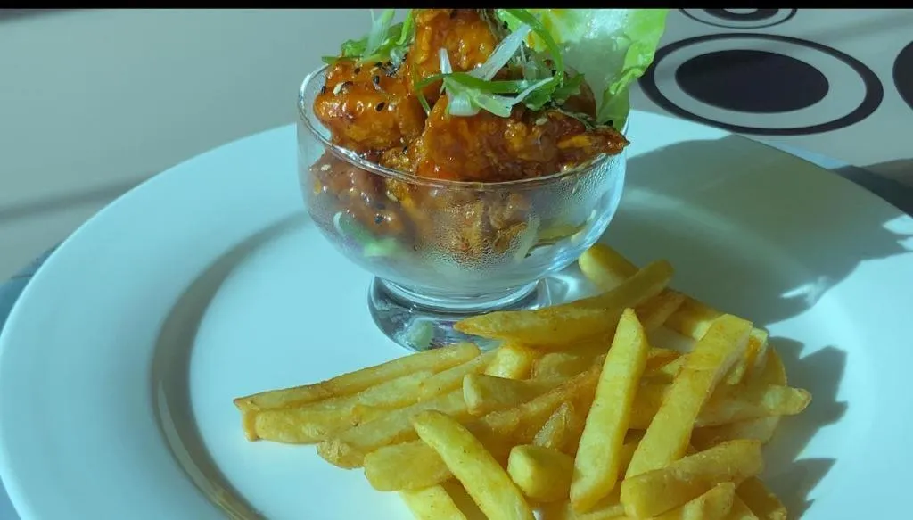 Restaurant/places to eat in Arabian Palm Hotel