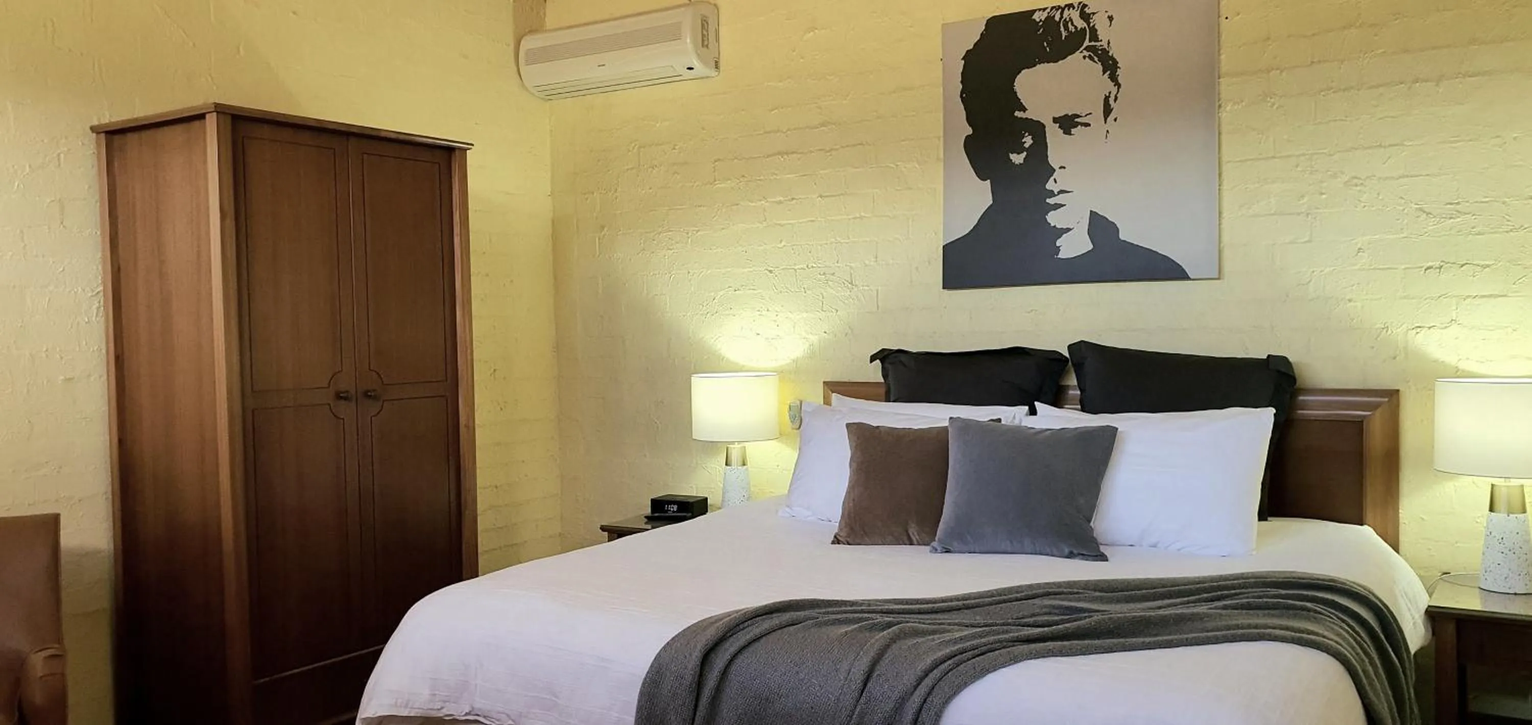 Bed in Great Escape Lofts