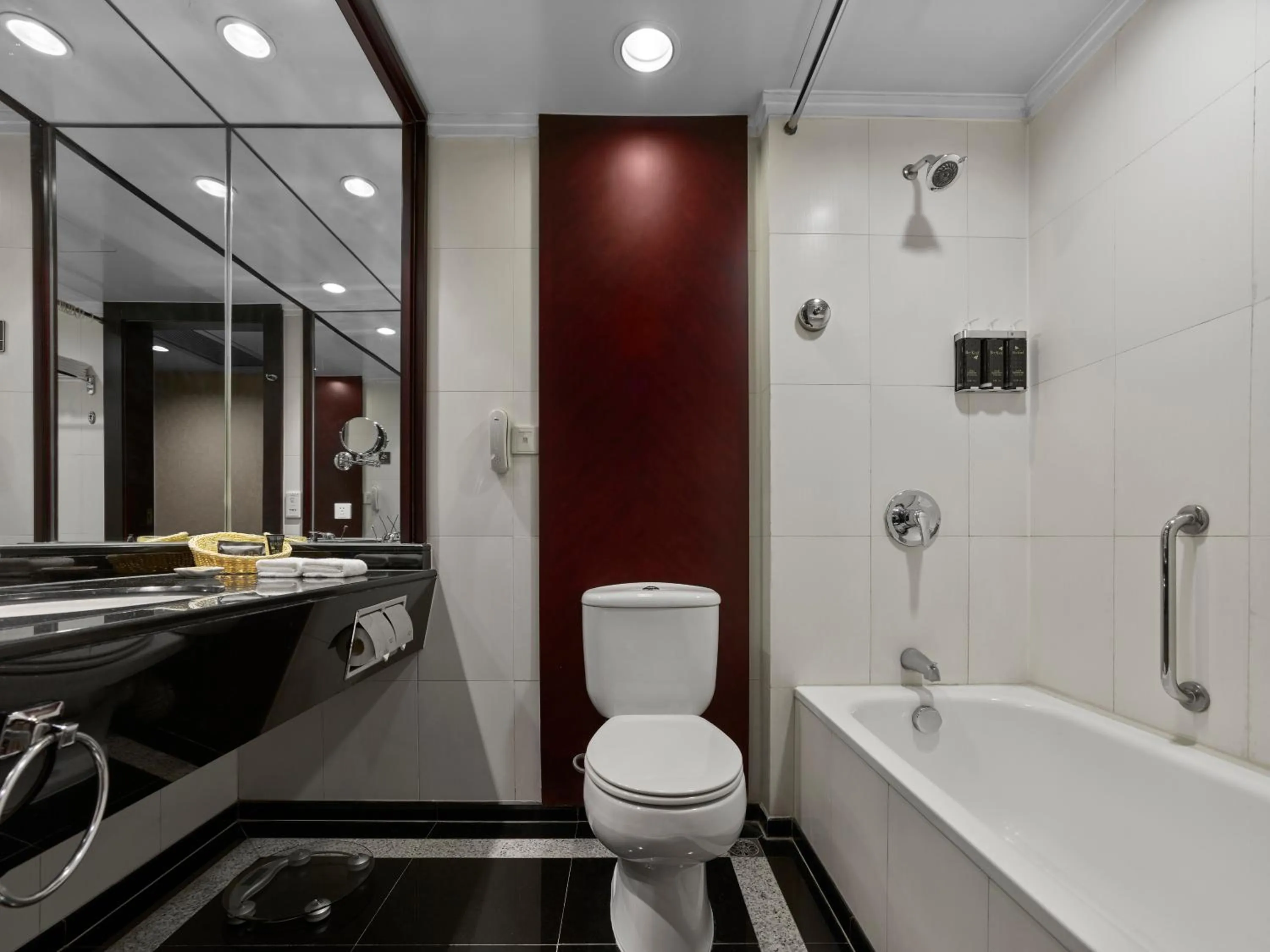 Toilet in Beijing Poly Plaza Hotel