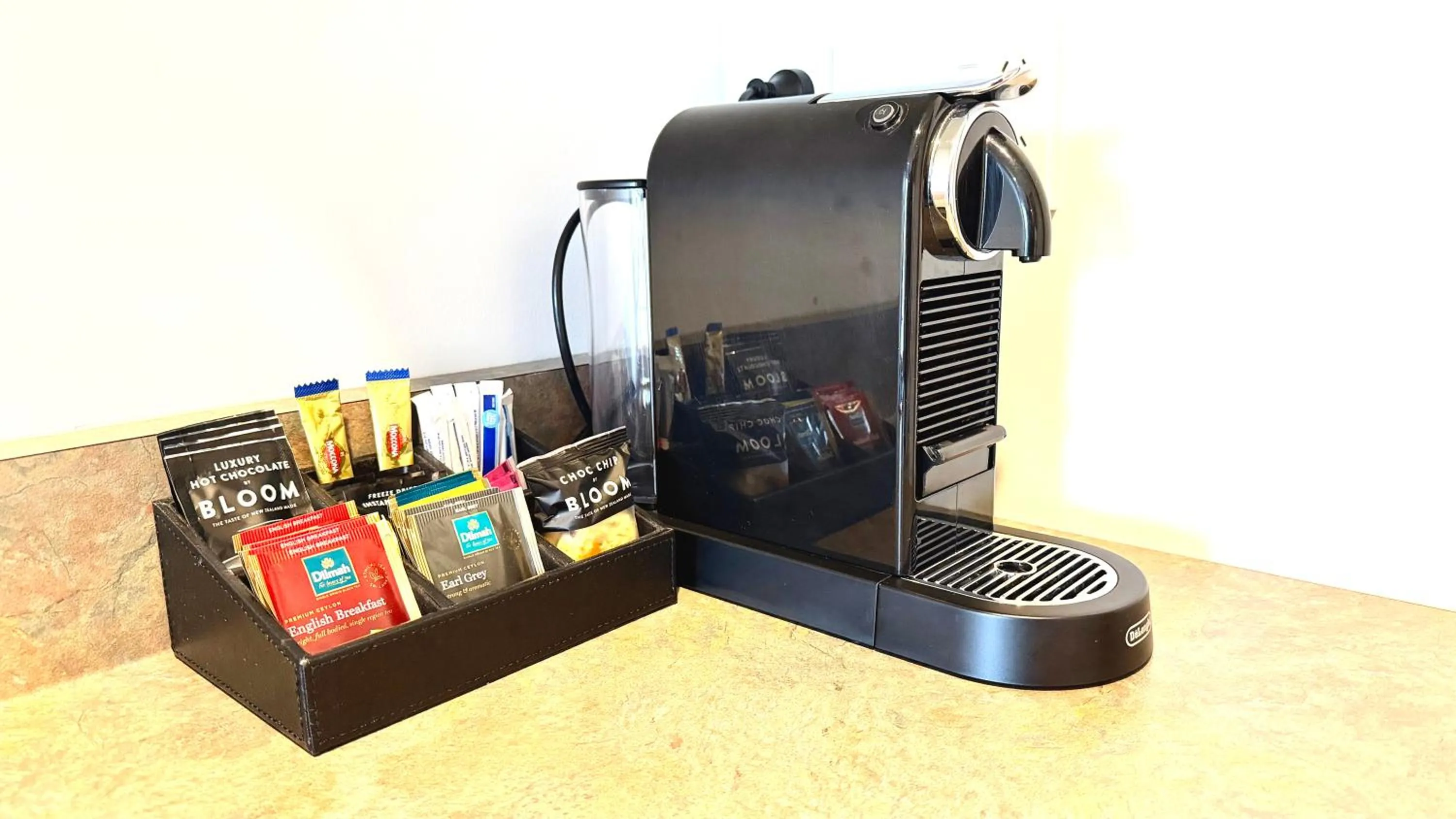 Coffee/tea facilities in ASURE Chelsea Gateway Motor Lodge