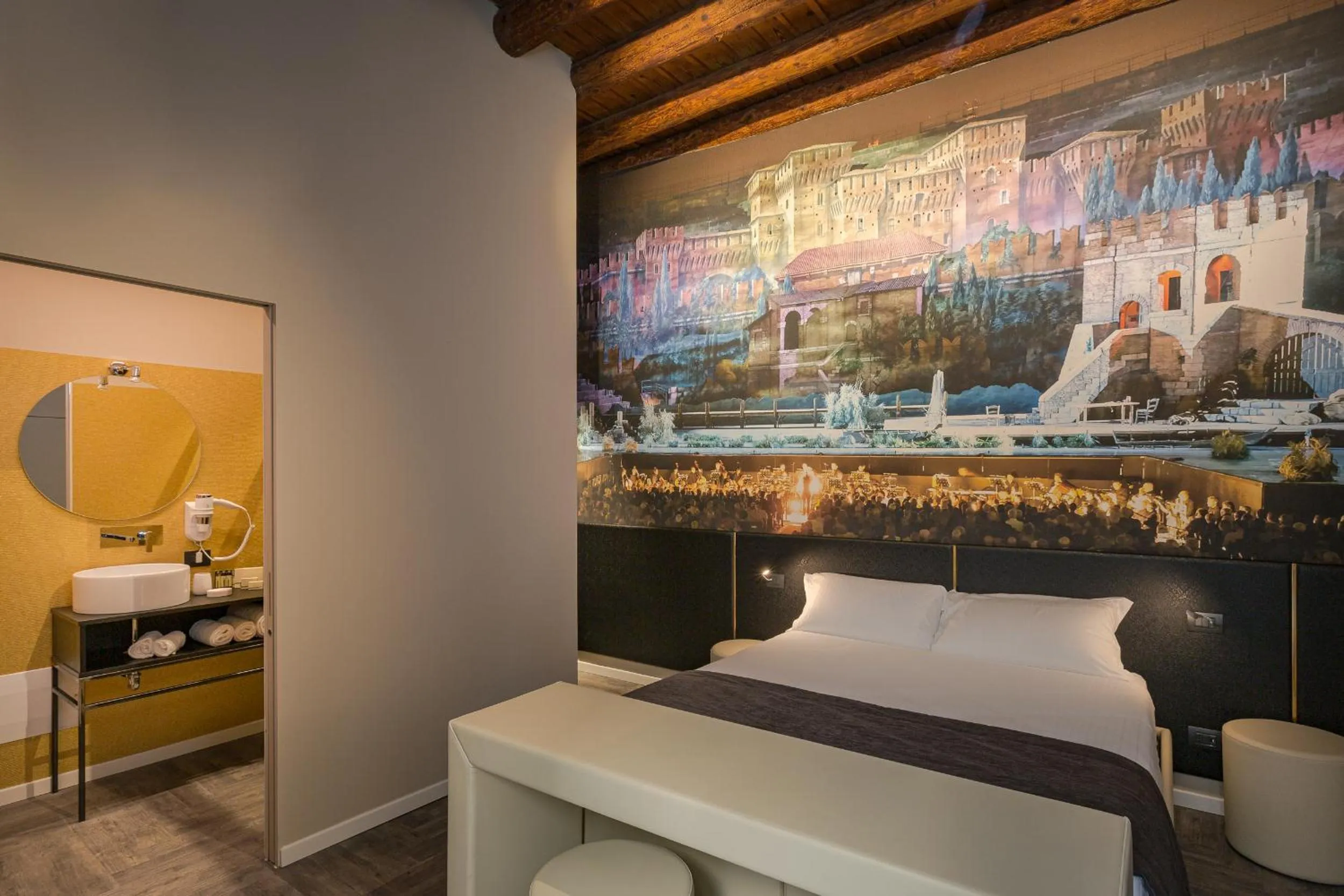 Bed in Italianflat - Theatrum Rooms and Suite