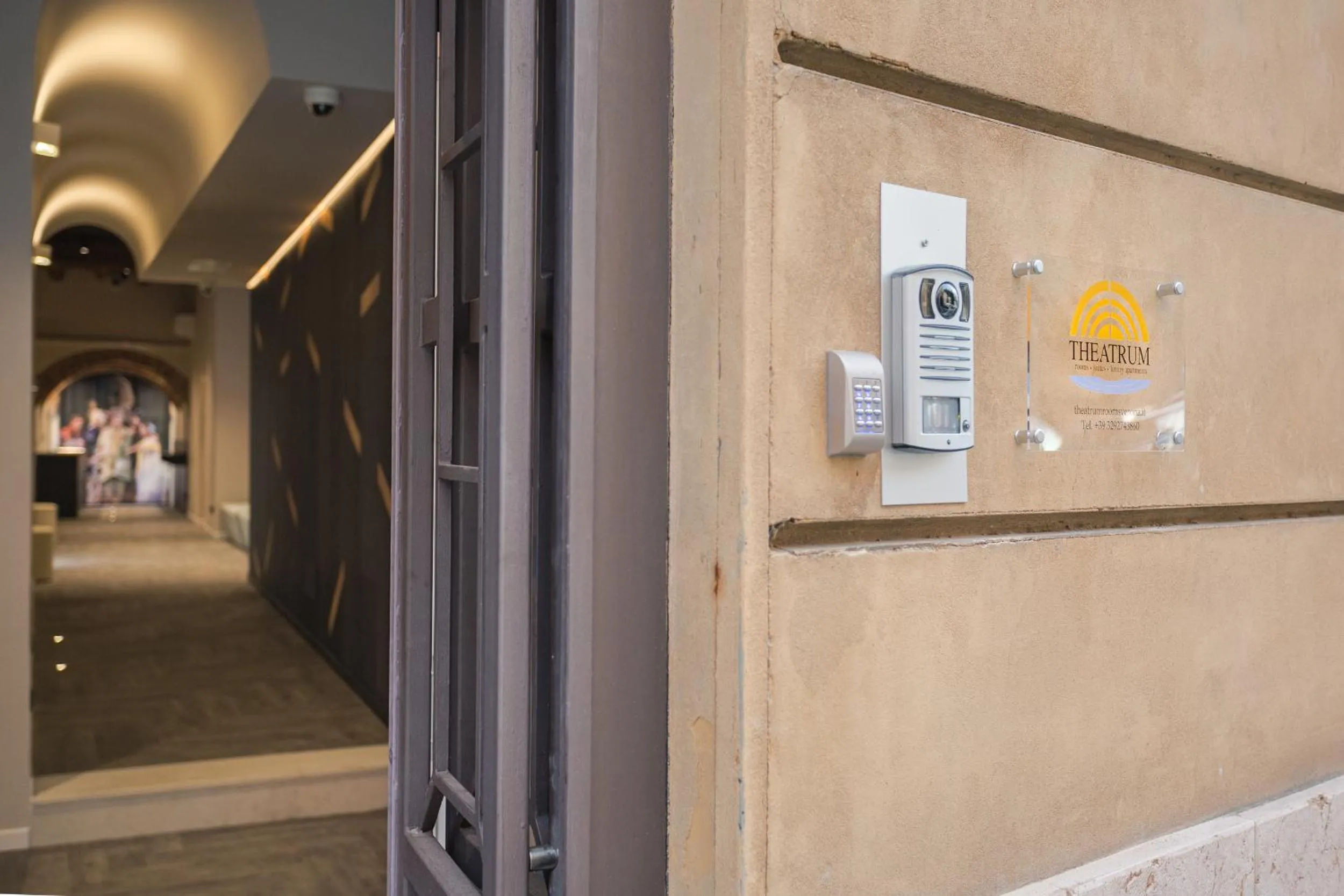 Facade/entrance in Italianflat - Theatrum Rooms and Suite