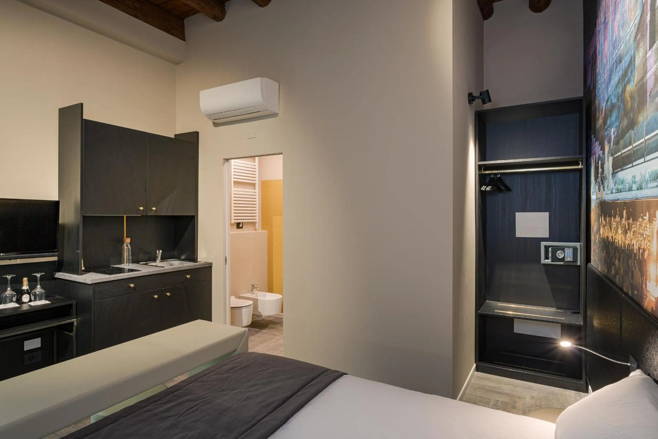 Bed in Italianflat - Theatrum Rooms and Suite