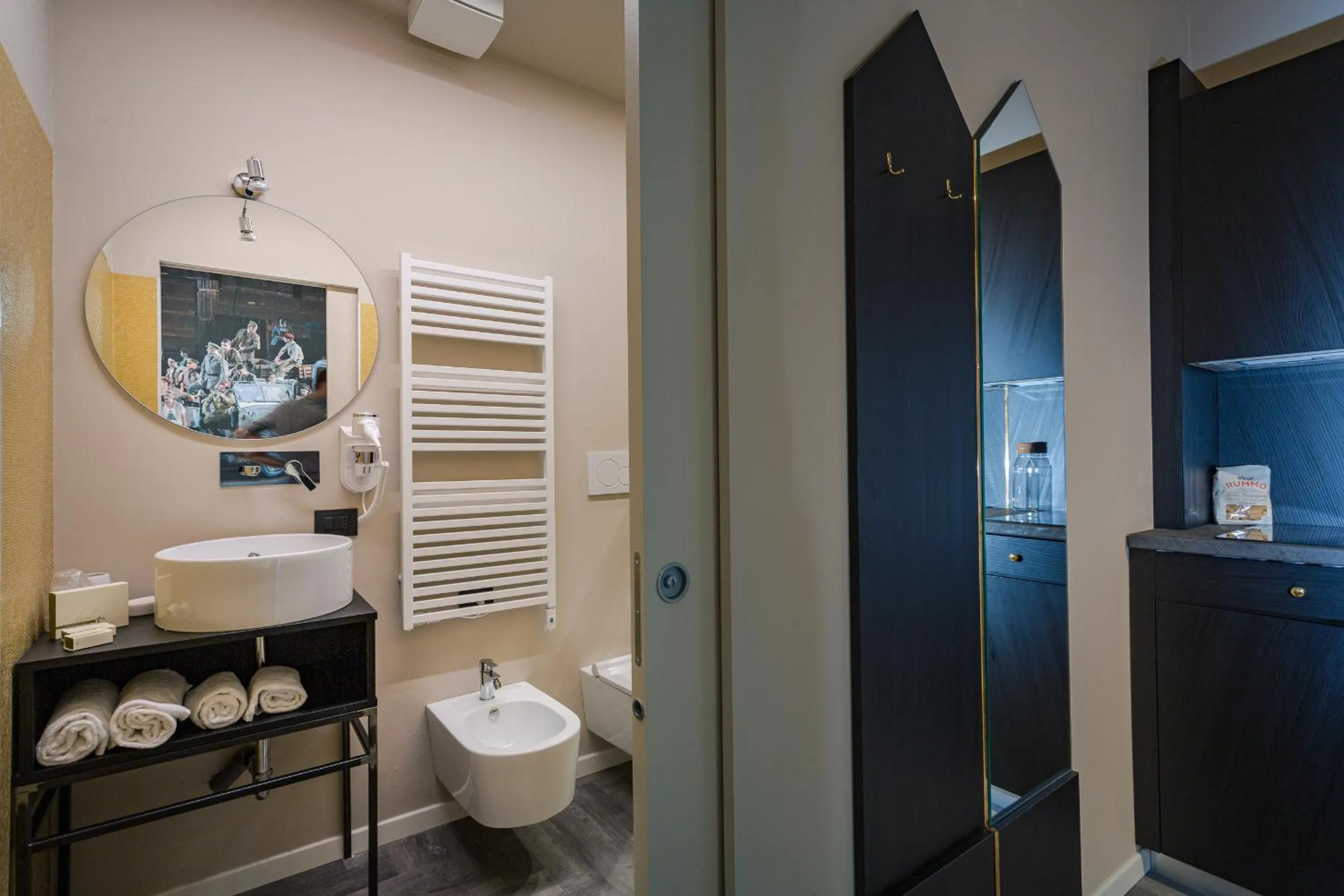 Shower in Italianflat - Theatrum Rooms and Suite