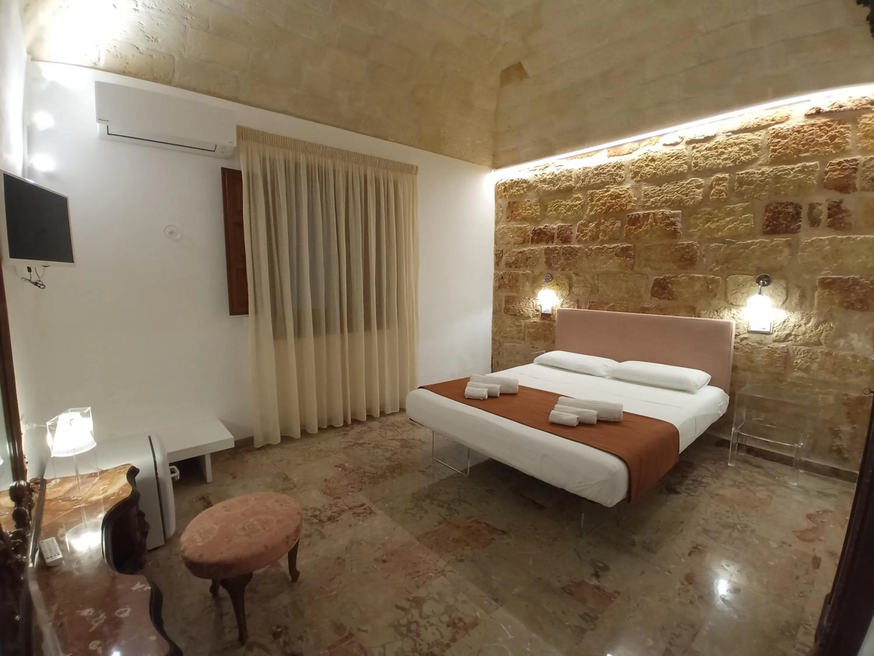 Bed in Ricordi Siciliani - Charme Rooms