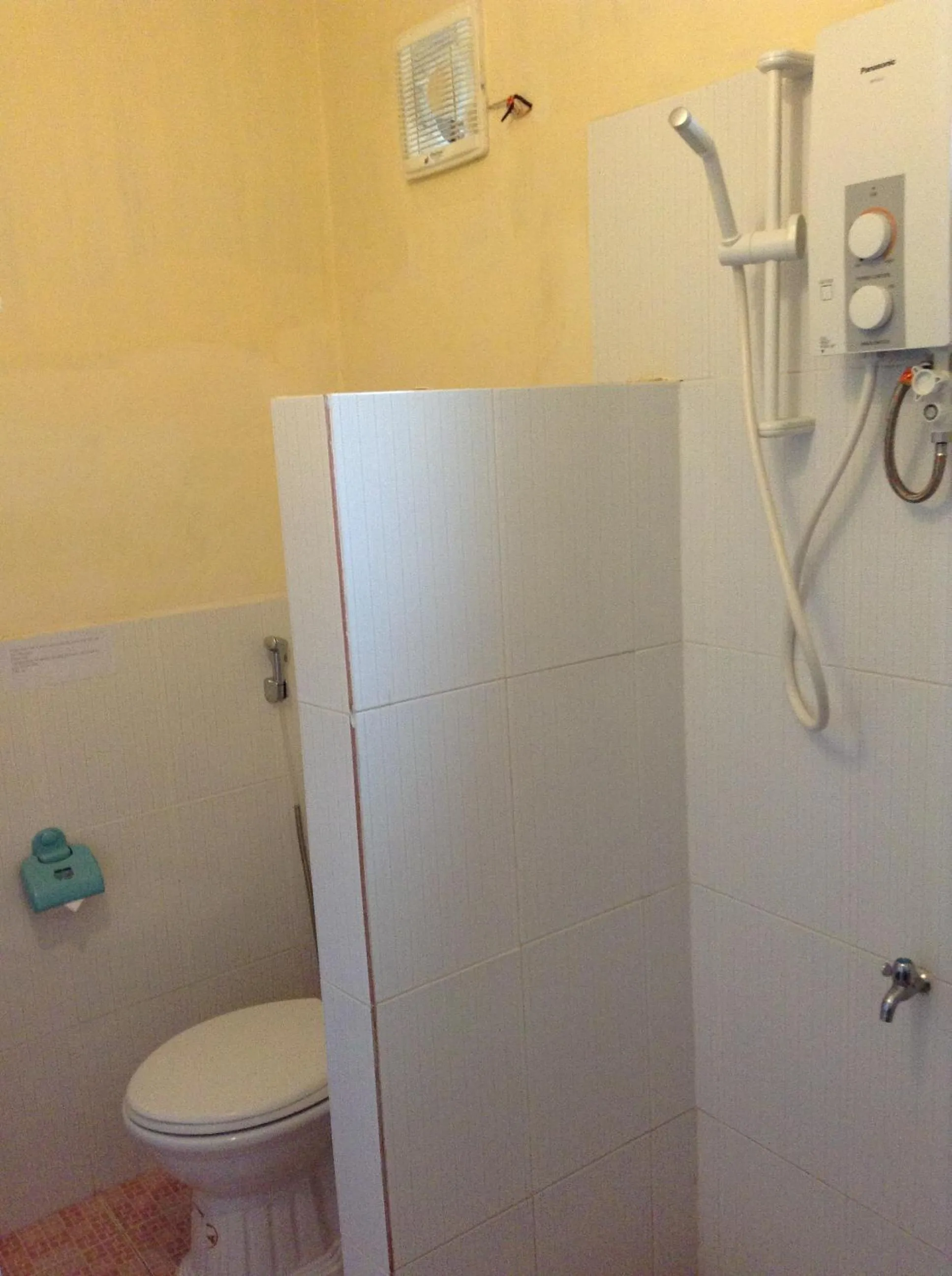 Bathroom in Cocosand Hotel