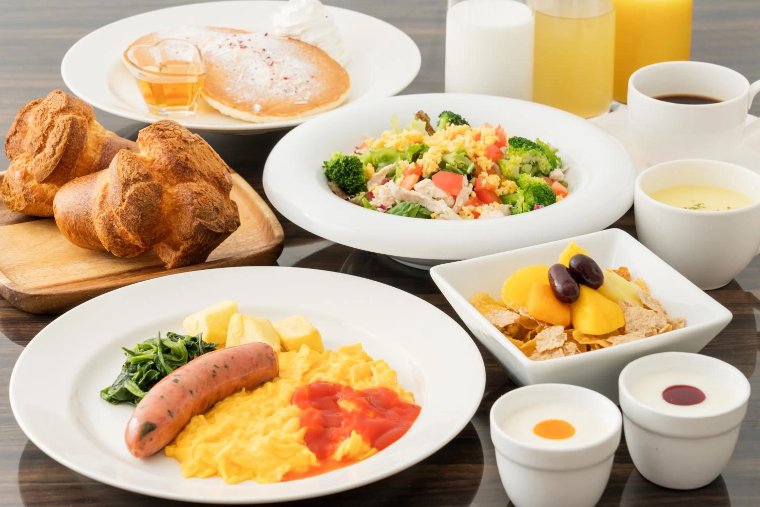 Buffet breakfast in Hotel Villa Fontaine Grand Tokyo-Roppongi