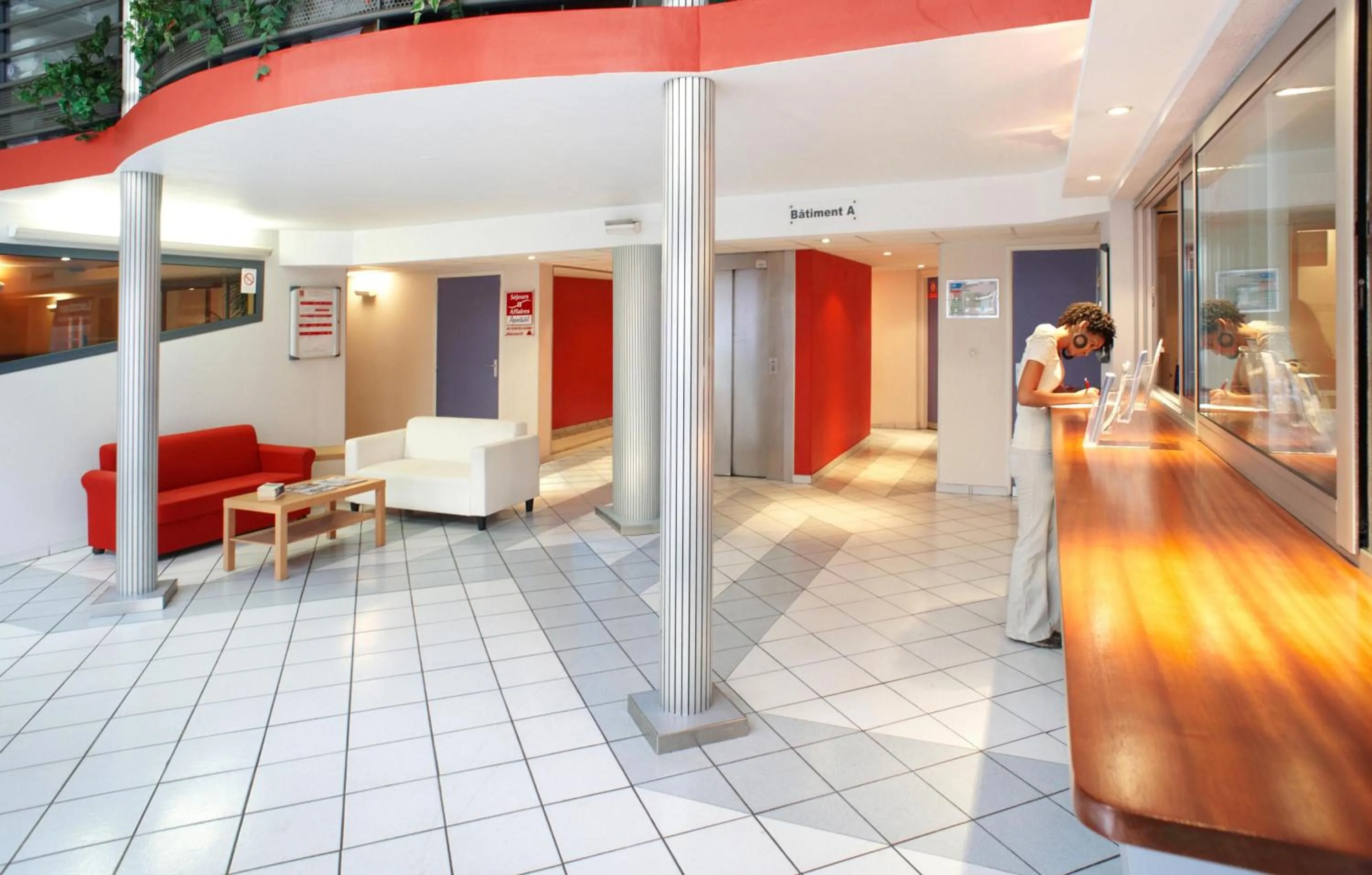 People in Séjours & Affaires Bordeaux de L'Yser