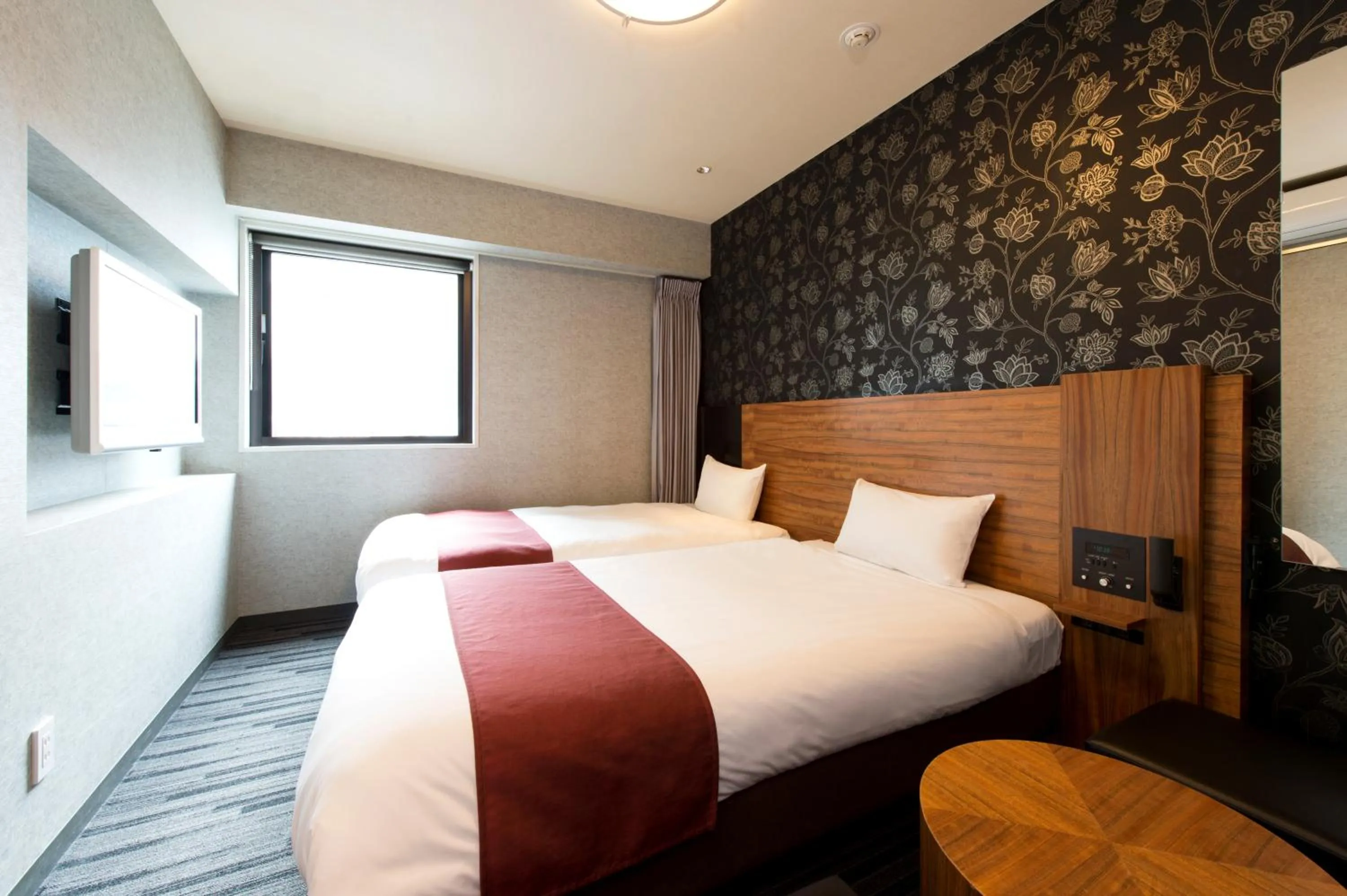 Photo of the whole room, Bed in Hotel Villa Fontaine Tokyo-Shinjuku