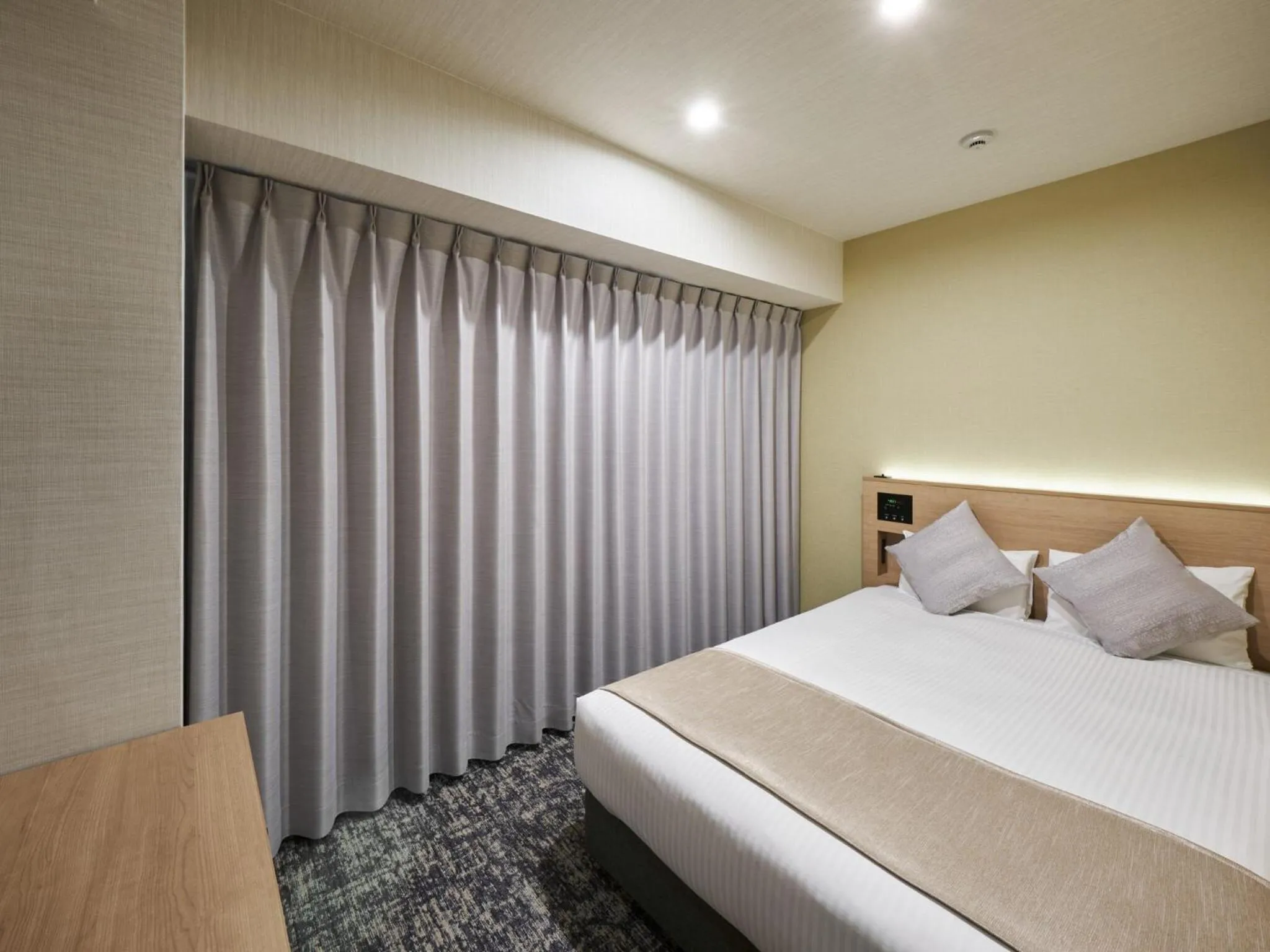 Photo of the whole room, Bed in Hotel Villa Fontaine Tokyo-Kayabacho