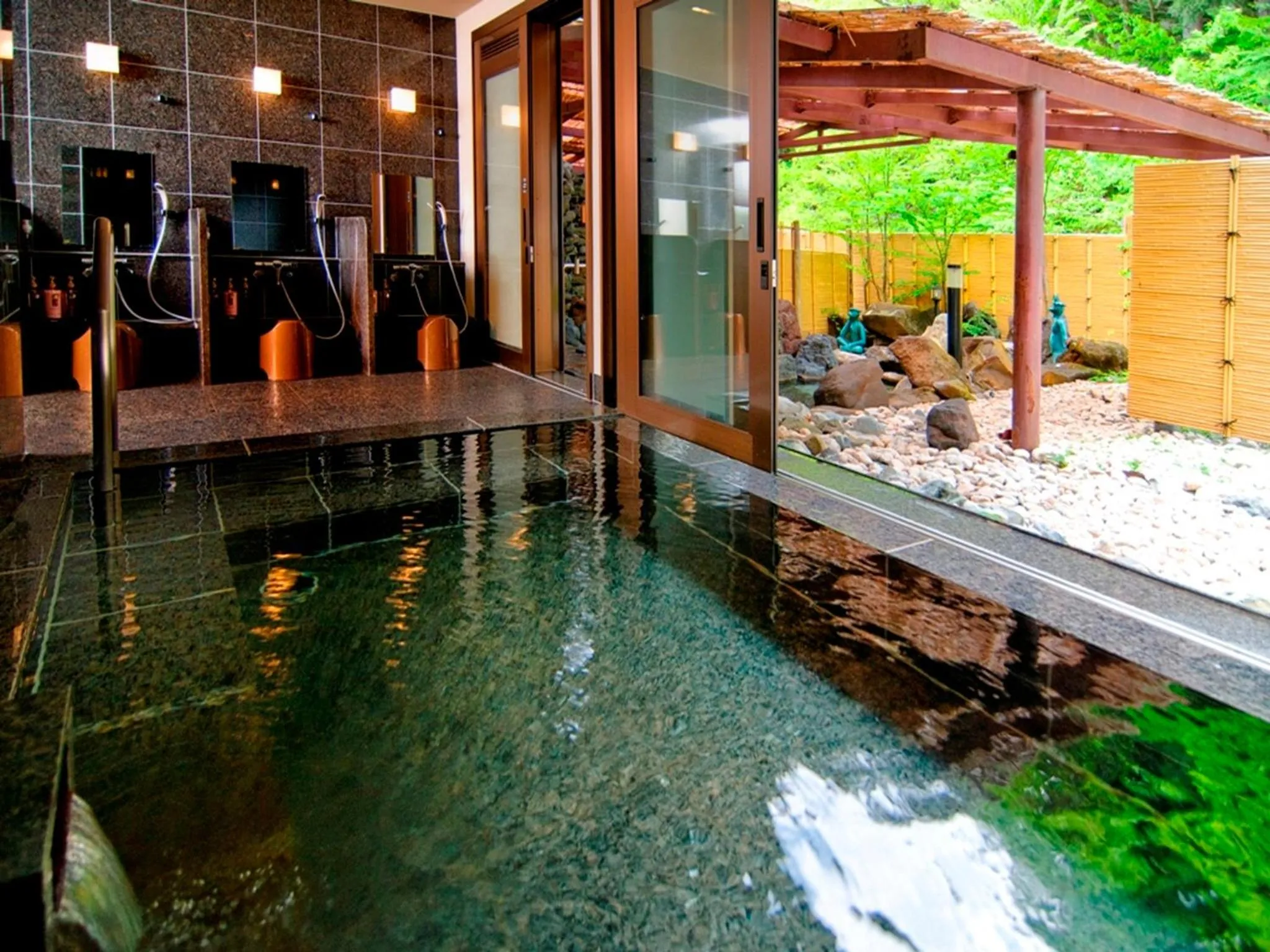 Hot Spring Bath in Kamikochi Lemeiesta Hotel