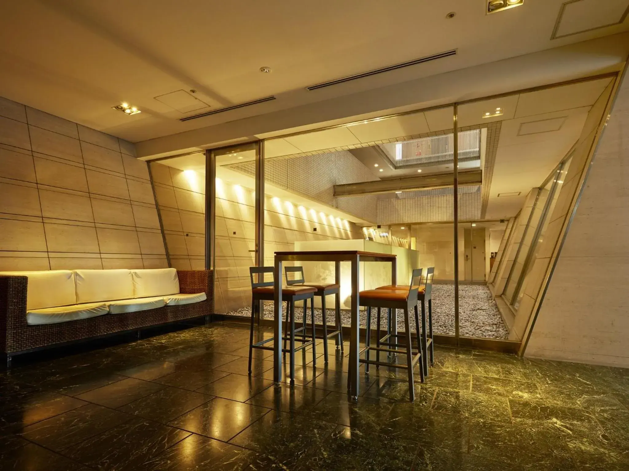 Lobby or reception in Hotel Villa Fontaine Tokyo-Ueno Okachimachi Lobby or reception in Hotel Villa Fontaine Tokyo-Ueno Okachimachi