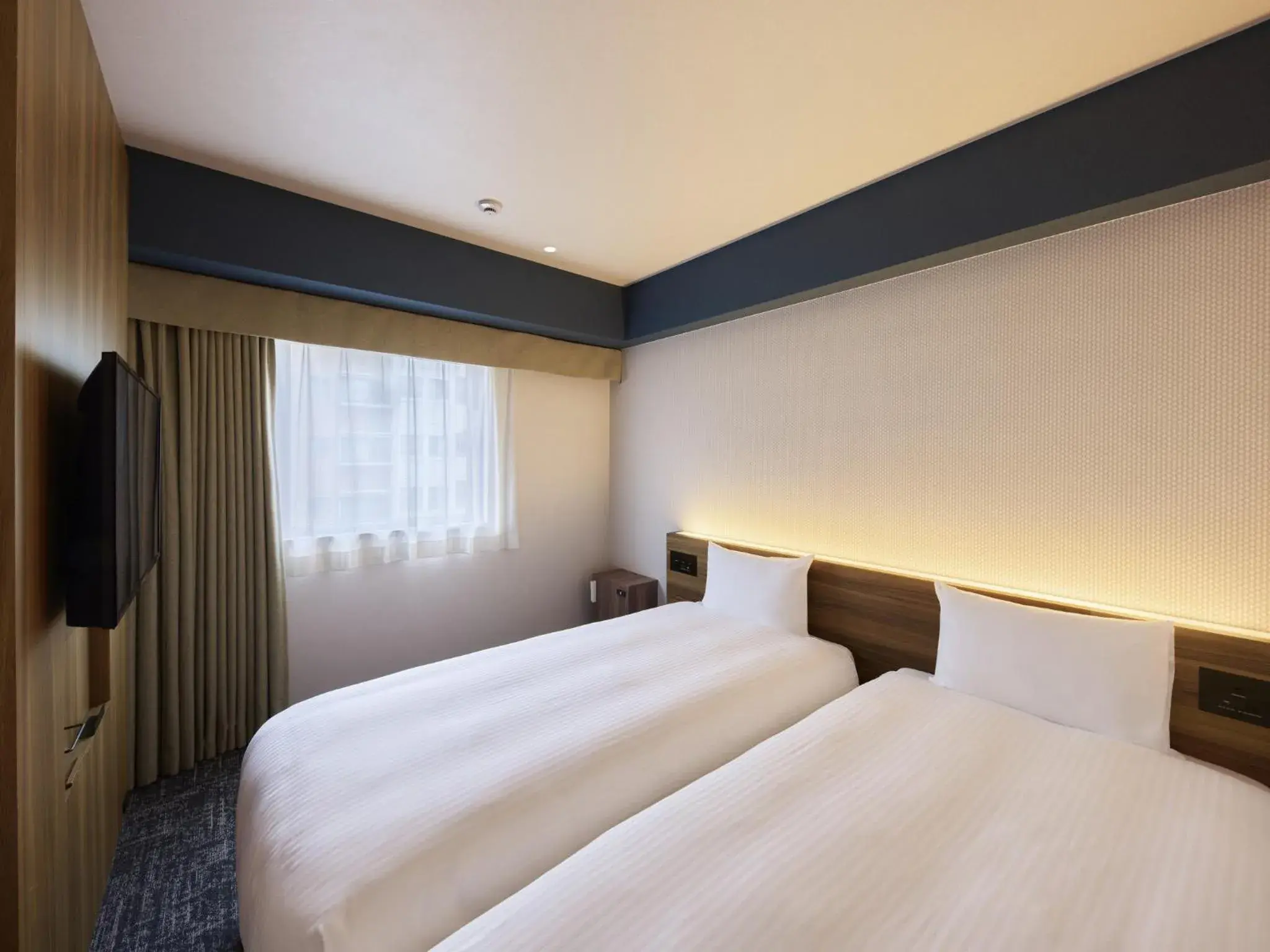 Photo of the whole room, Bed in Hotel Villa Fontaine Tokyo-Ueno Okachimachi Photo of the whole room, Bed in Hotel Villa Fontaine Tokyo-Ueno Okachimachi