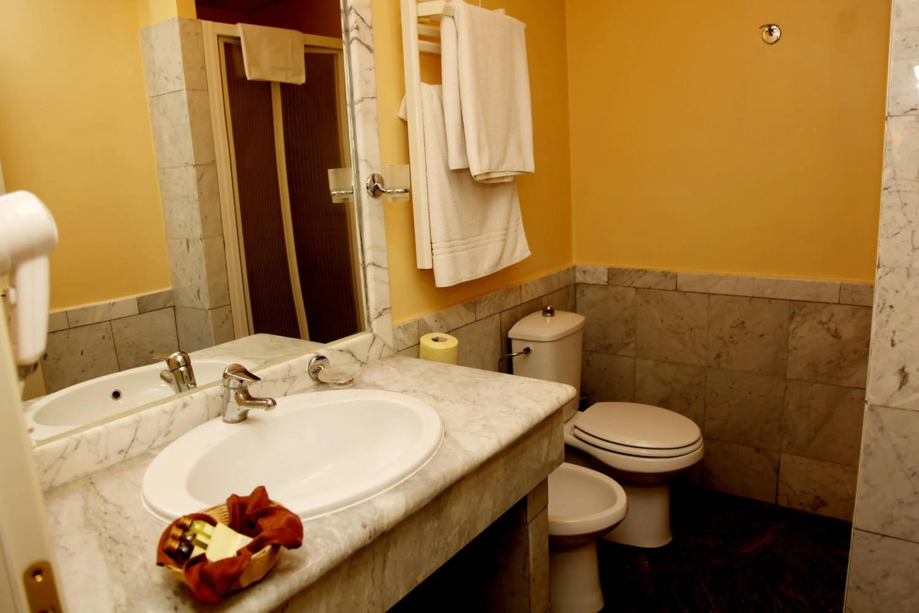 Shower in Aksai Residence