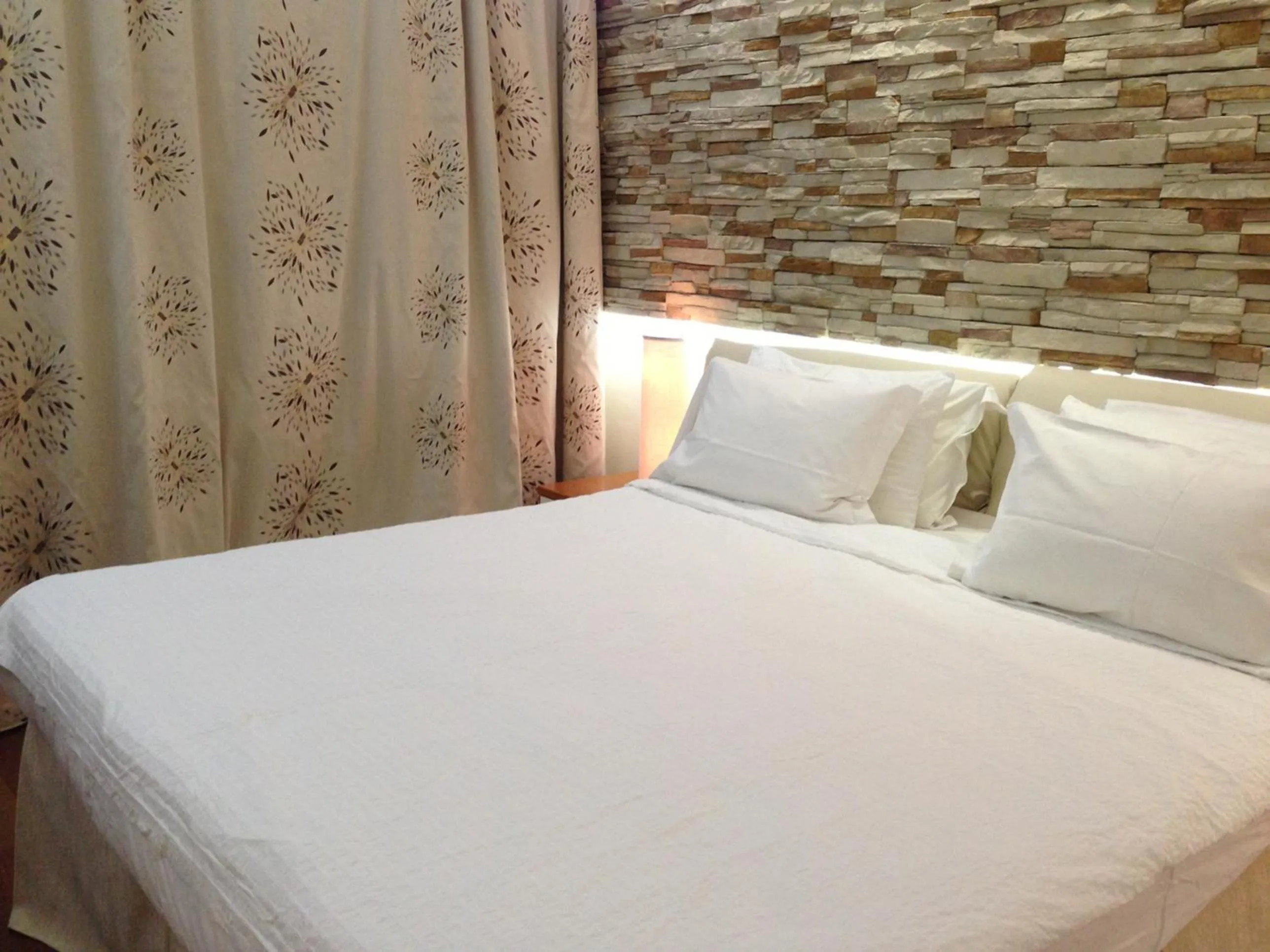 Bedroom, Bed in Aksai Residence