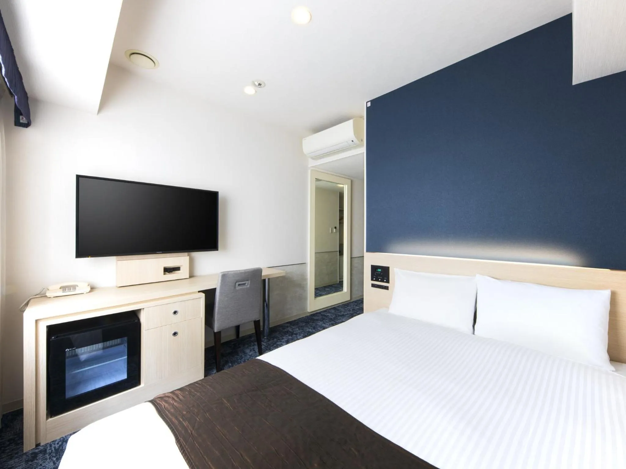 Photo of the whole room, Bed in Hotel Villa Fontaine Tokyo-Nihombashi Mitsukoshimae