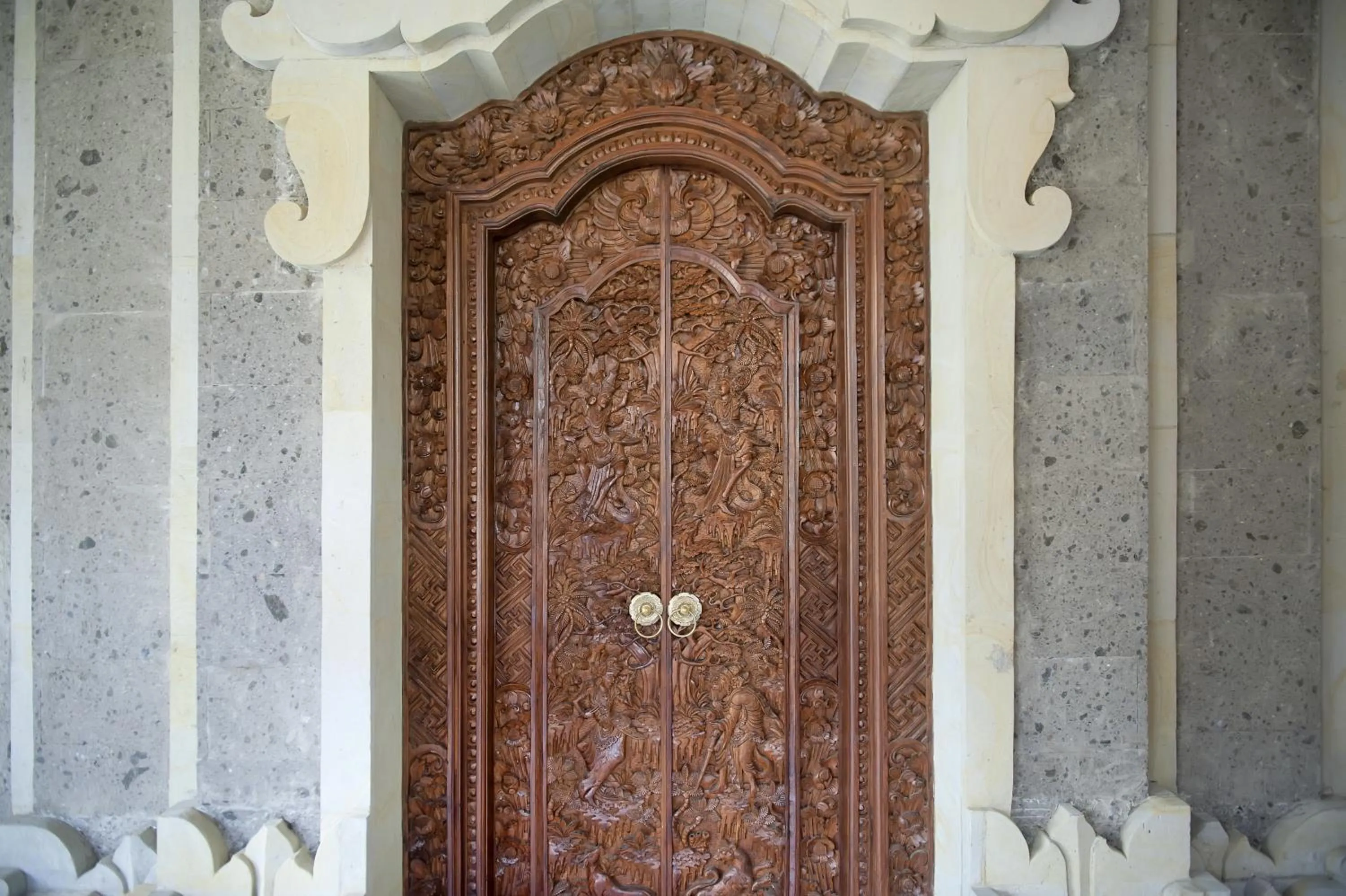 Property building in Teja Home Stay