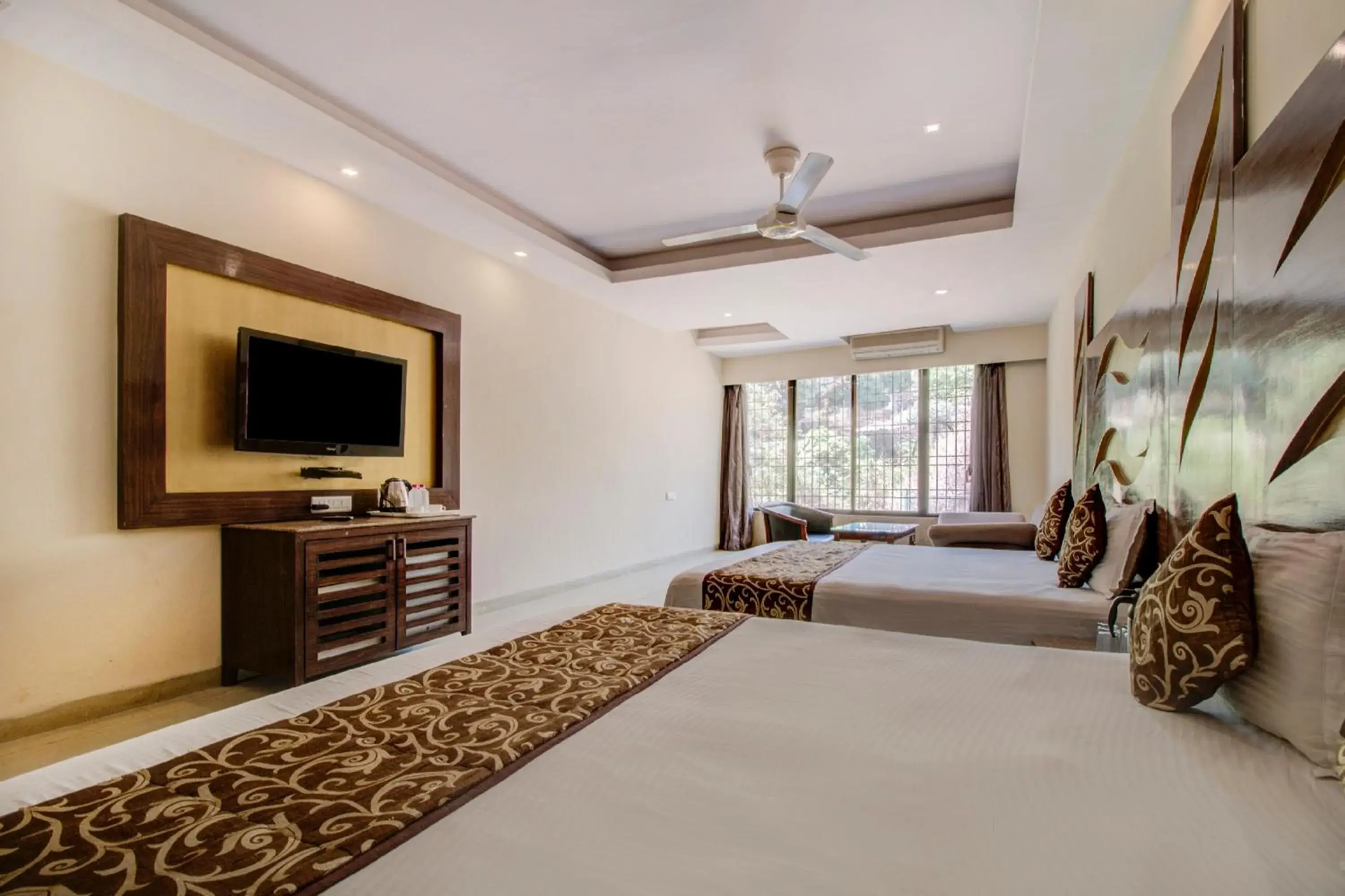 Family Room in Hotel Royale Palace Family Room in Hotel Royale Palace