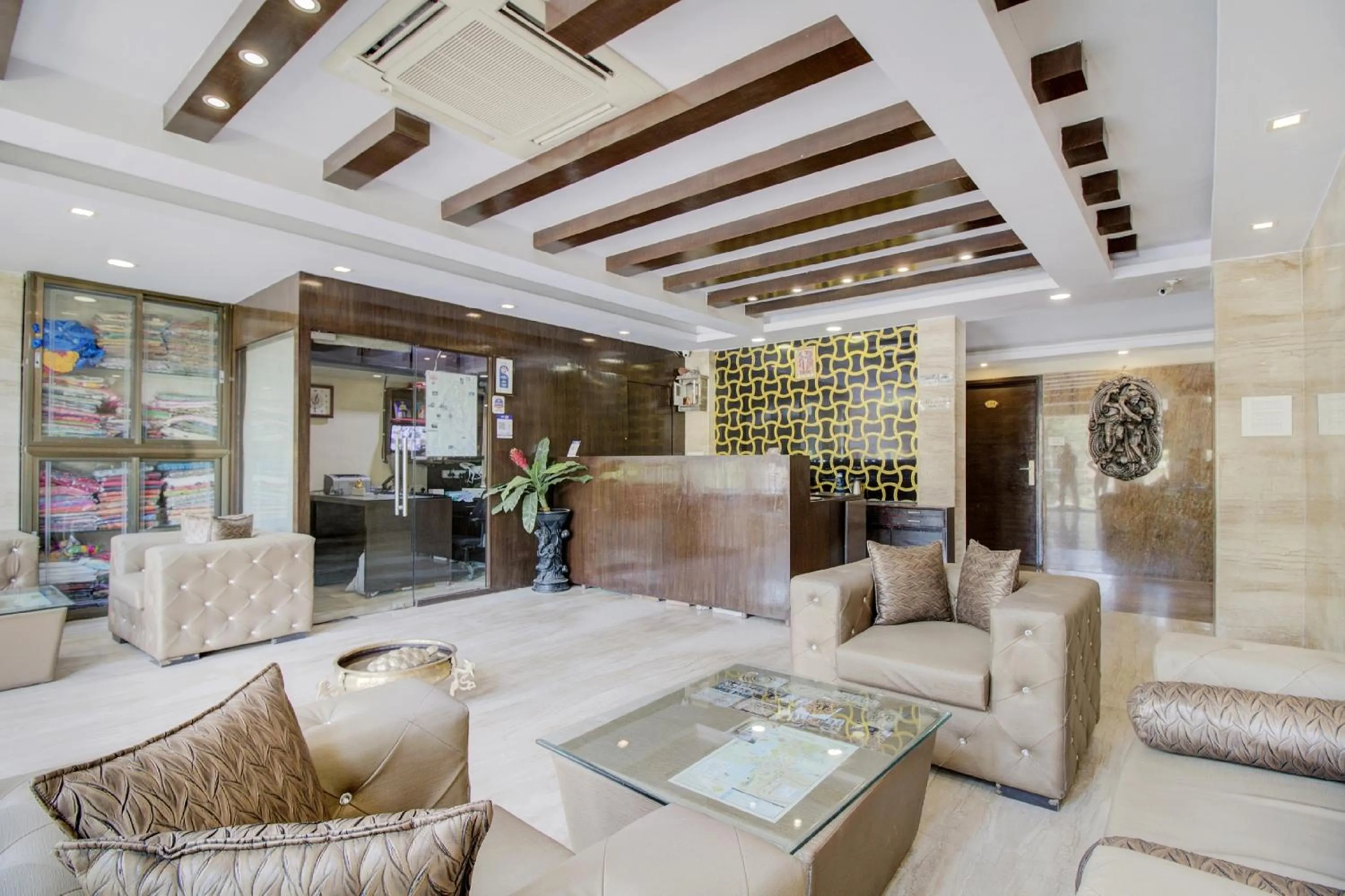 Lobby or reception in Hotel Royale Palace