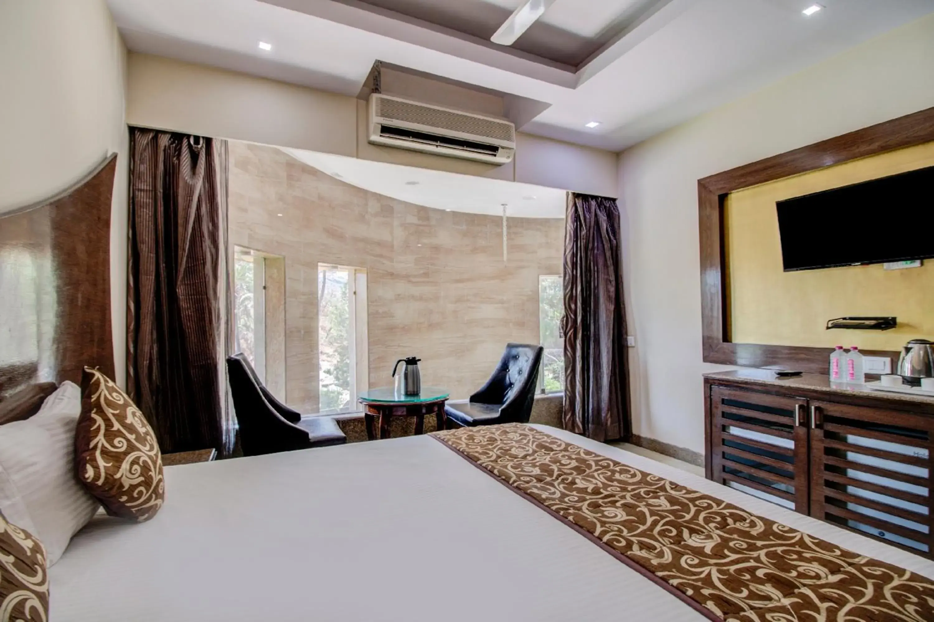 Deluxe Double Room in Hotel Royale Palace Deluxe Double Room in Hotel Royale Palace