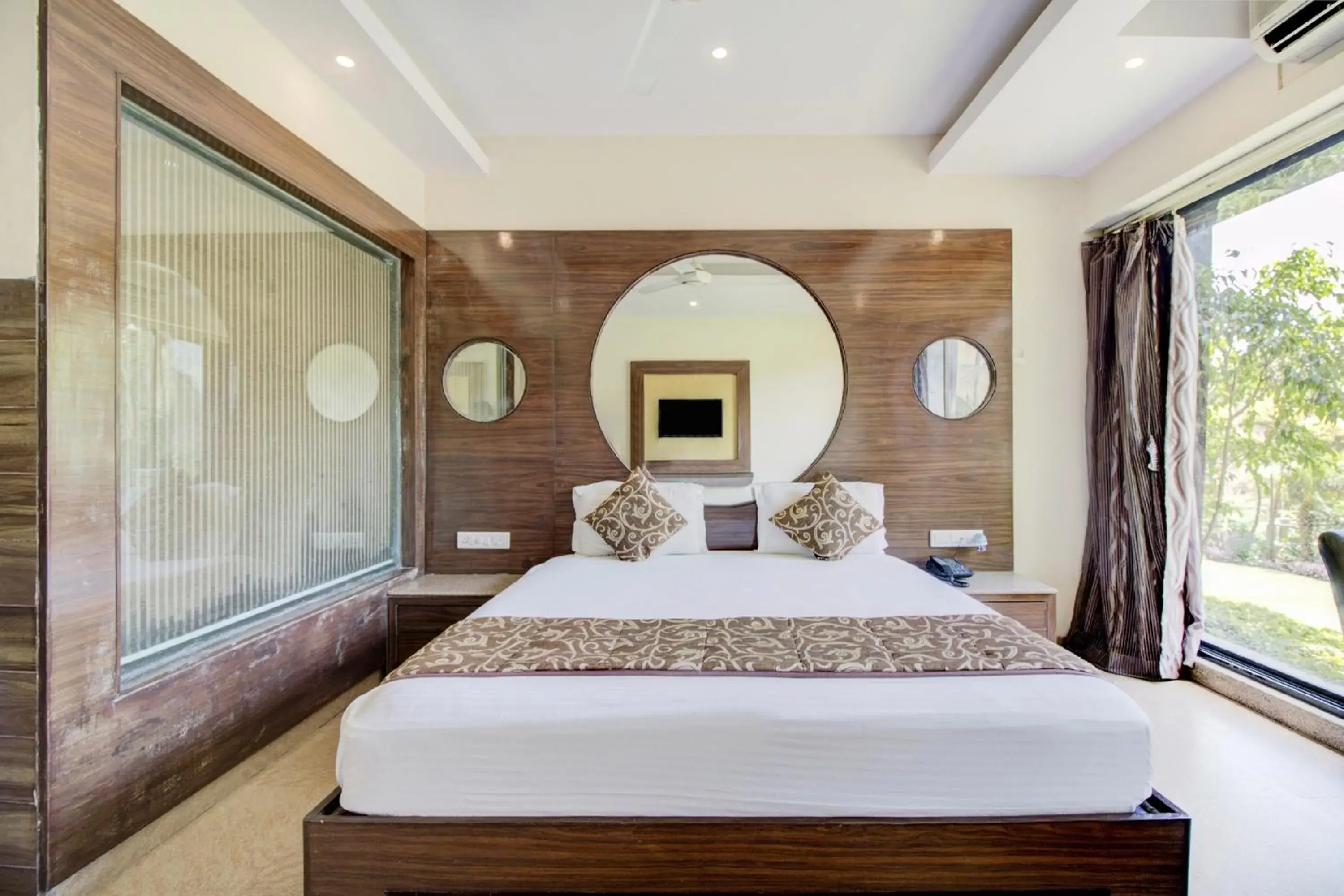 Luxury Double Room in Hotel Royale Palace Luxury Double Room in Hotel Royale Palace