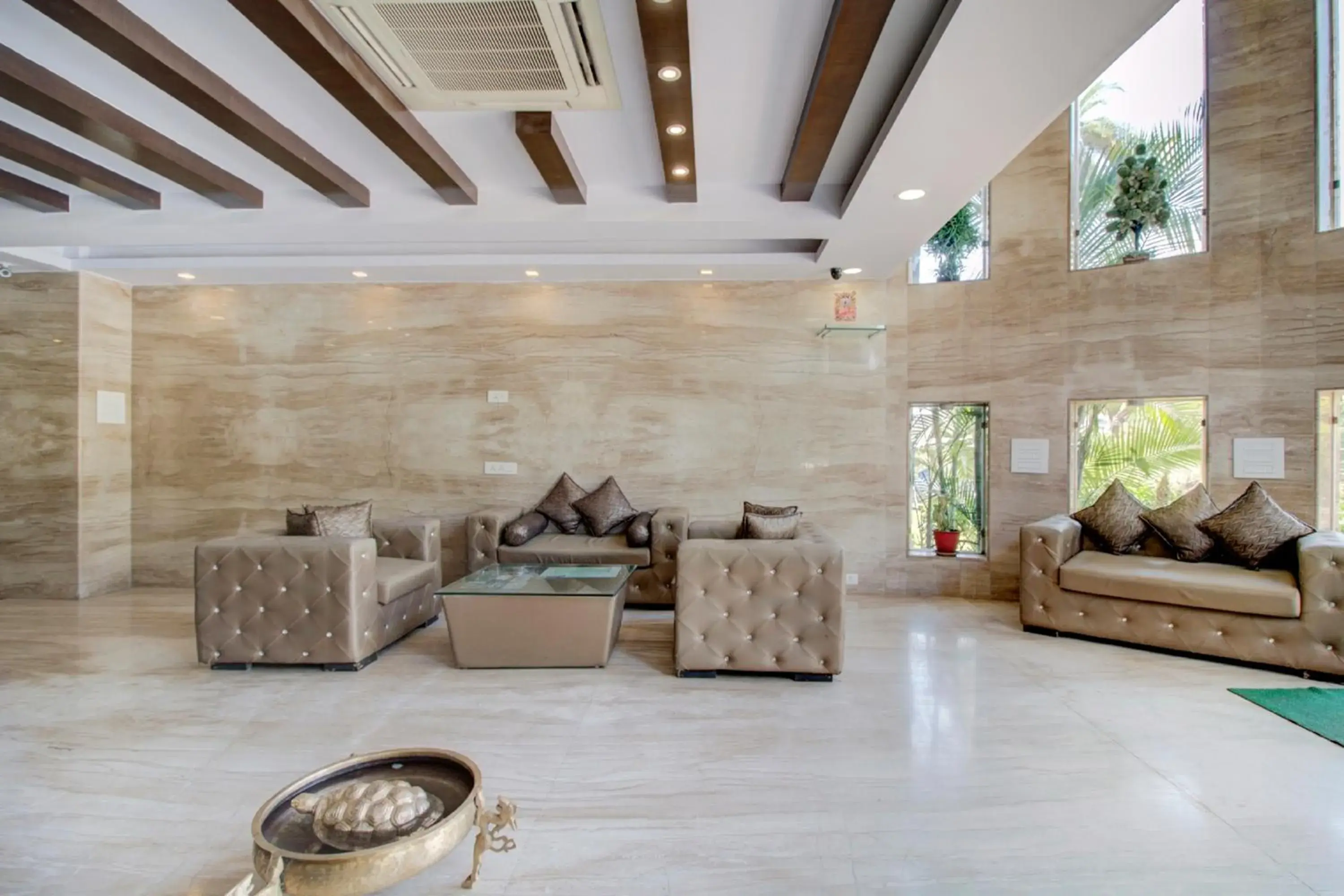 Lobby or reception in Hotel Royale Palace Lobby or reception in Hotel Royale Palace