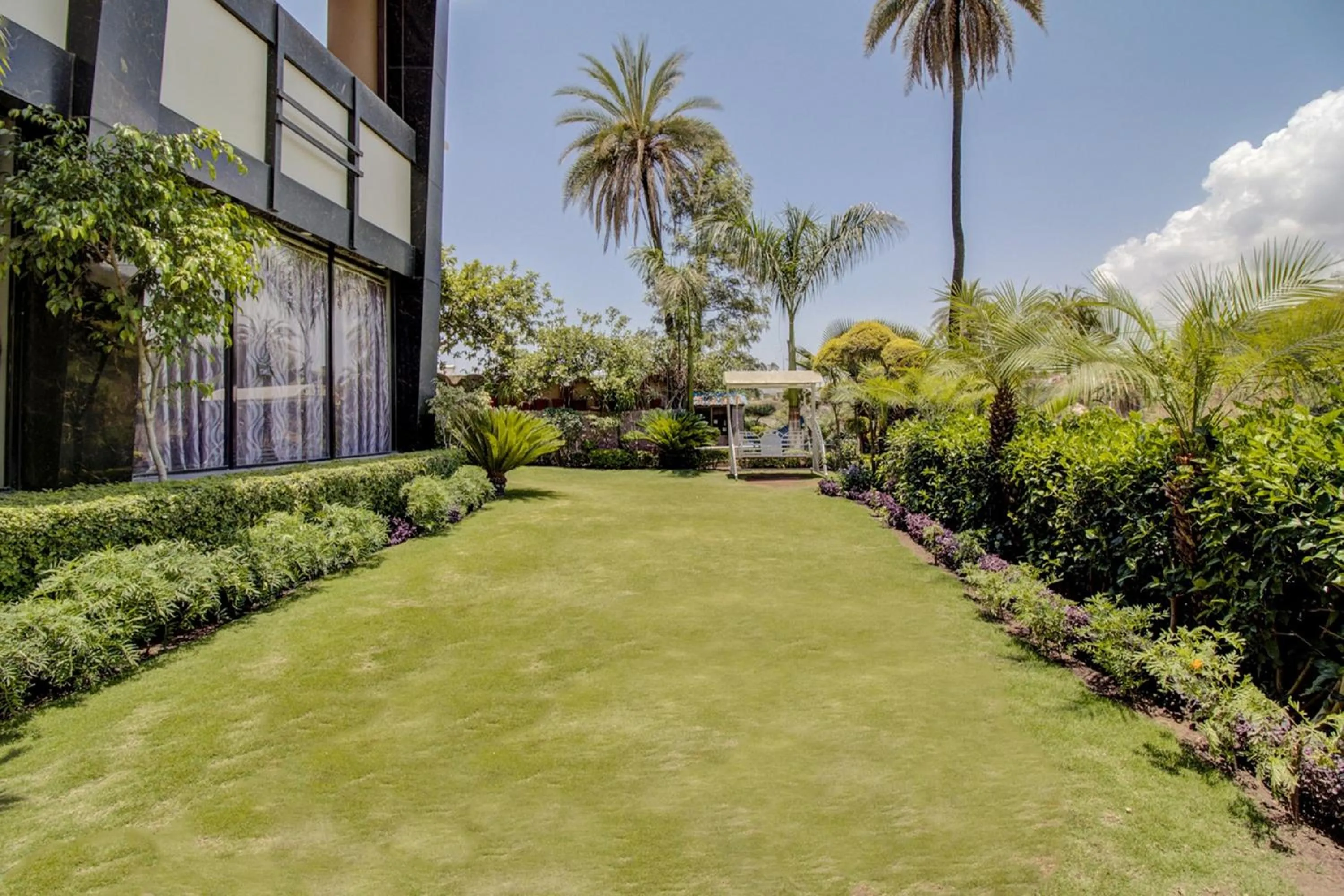 Garden in Hotel Royale Palace