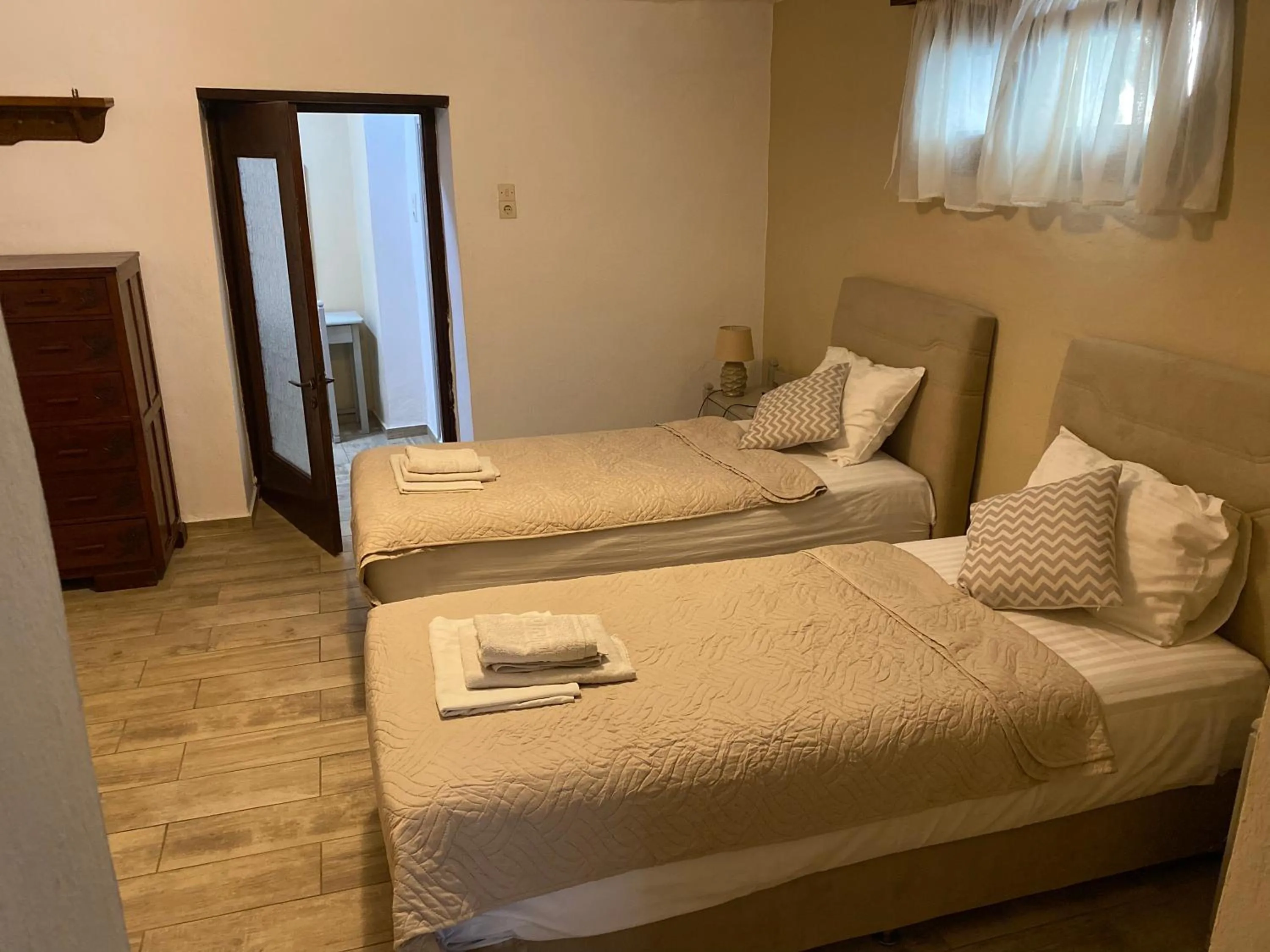 Bed in Kasteli Studios & Apartments