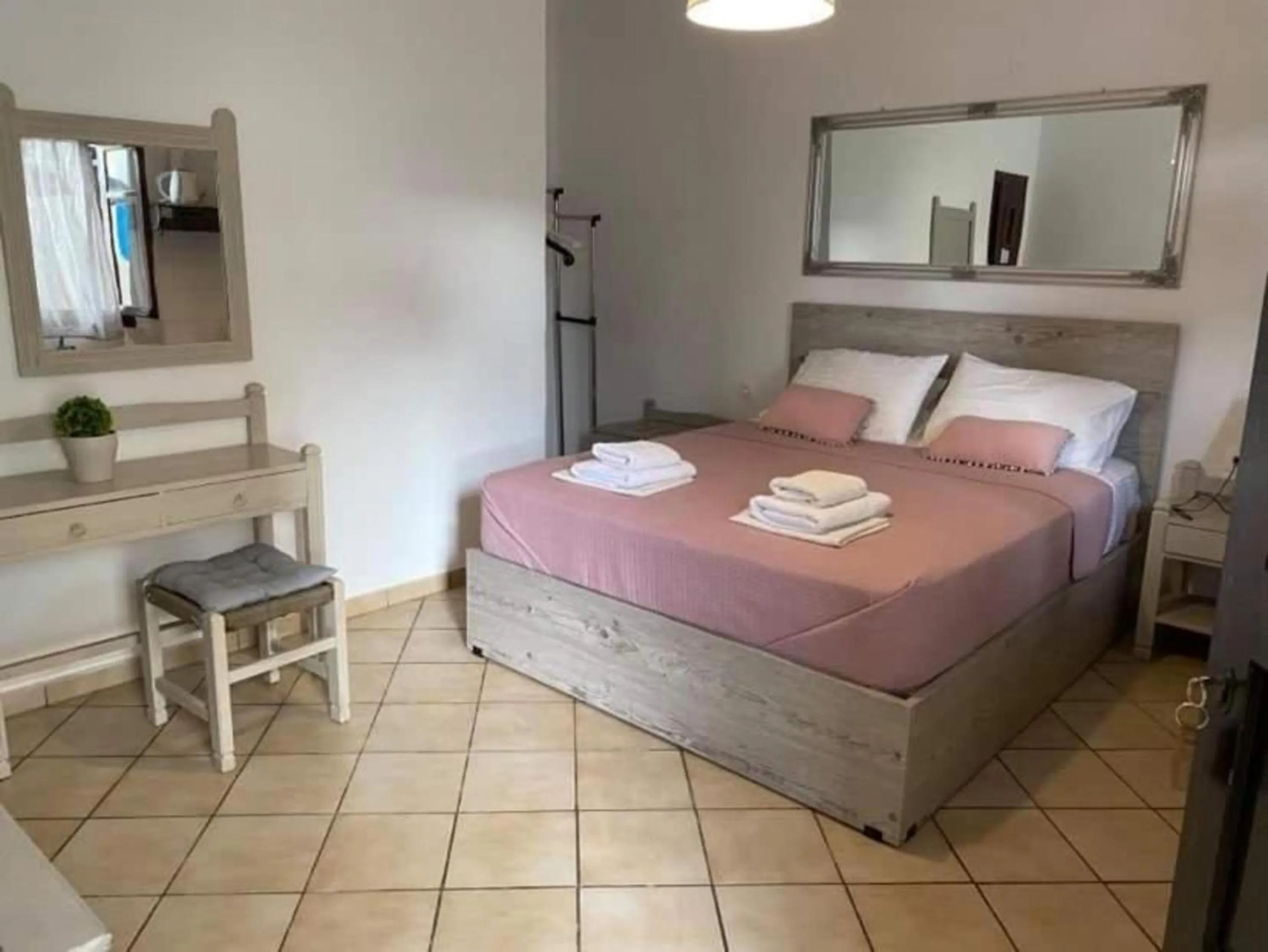 Photo of the whole room, Bed in Kasteli Studios & Apartments