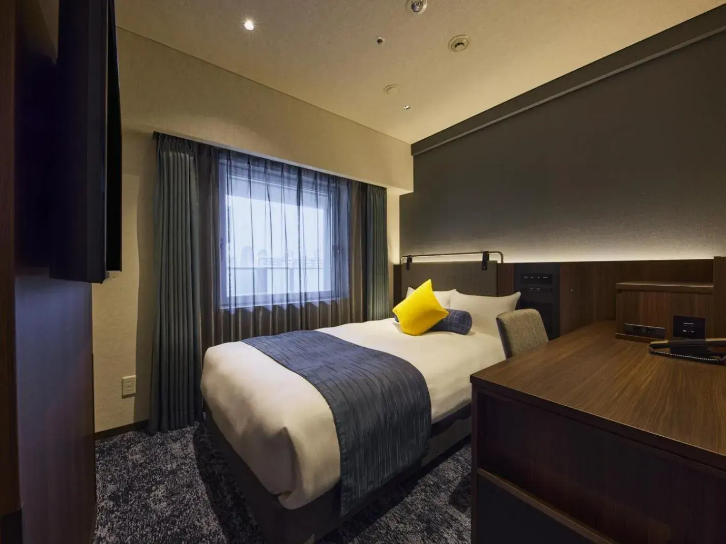 Economy Semi-Double Room - single occupancy in Hotel Villa Fontaine Kobe Sannomiya Economy Semi-Double Room - single occupancy in Hotel Villa Fontaine Kobe Sannomiya