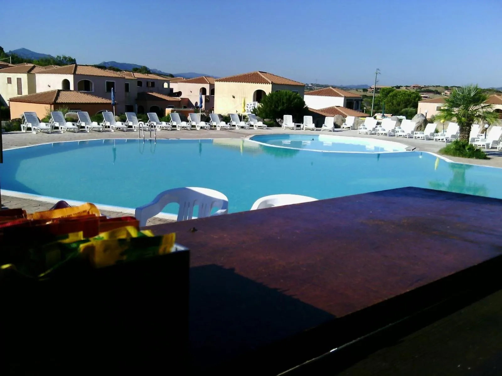 Restaurant/places to eat in Sardinia Beach Apartments