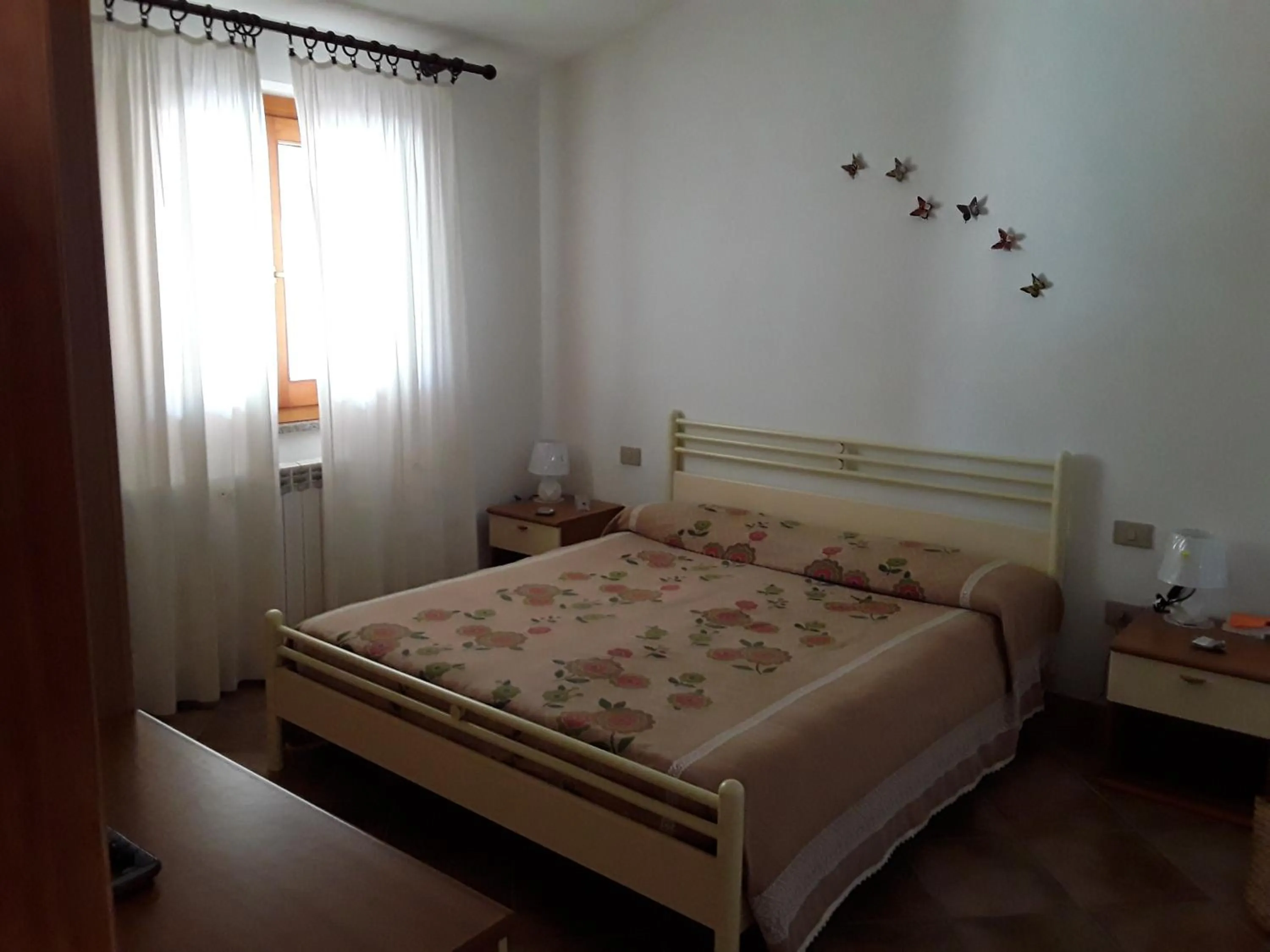 Bedroom, Bed in Sardinia Beach Apartments