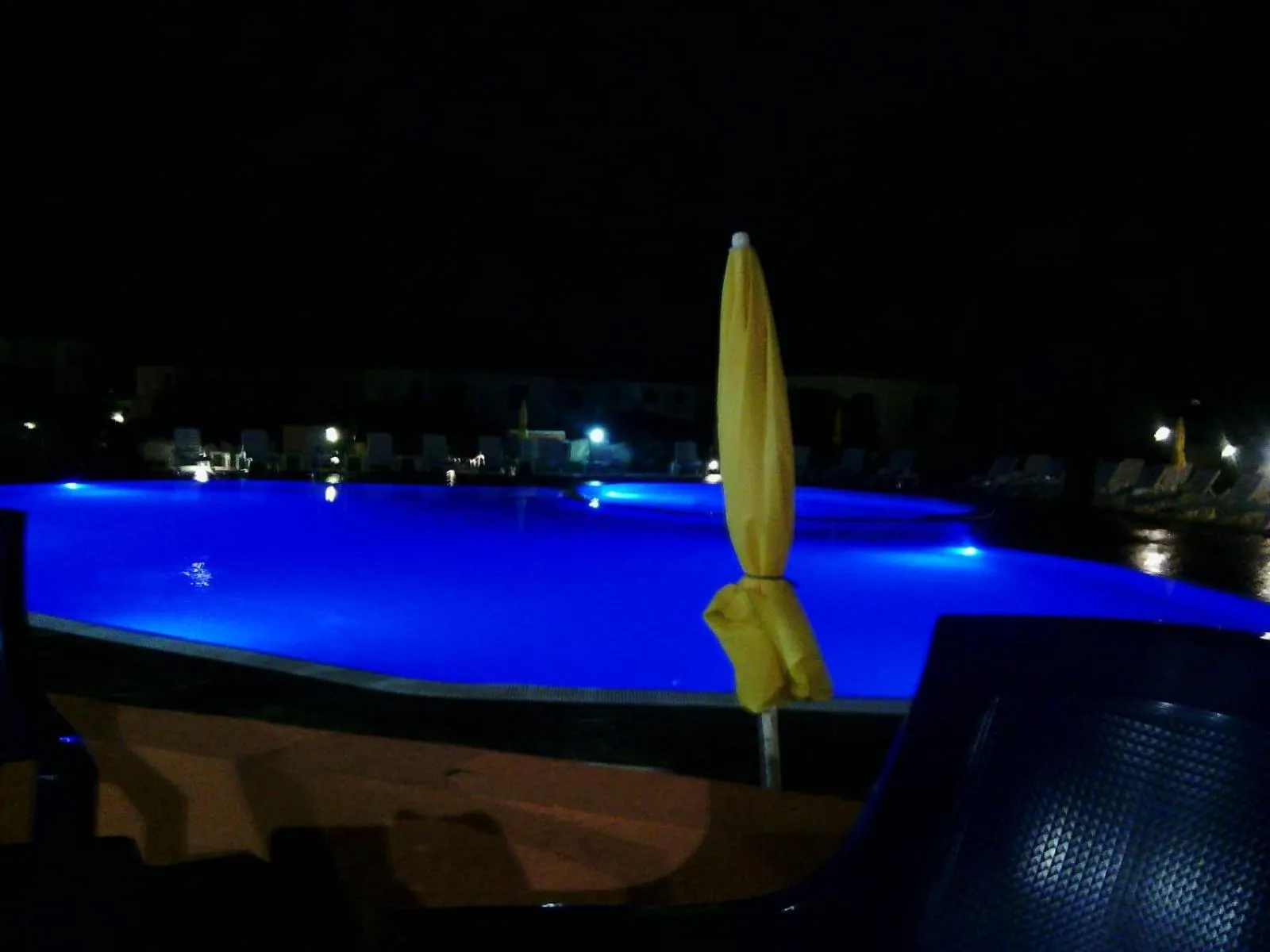 Restaurant/places to eat in Sardinia Beach Apartments