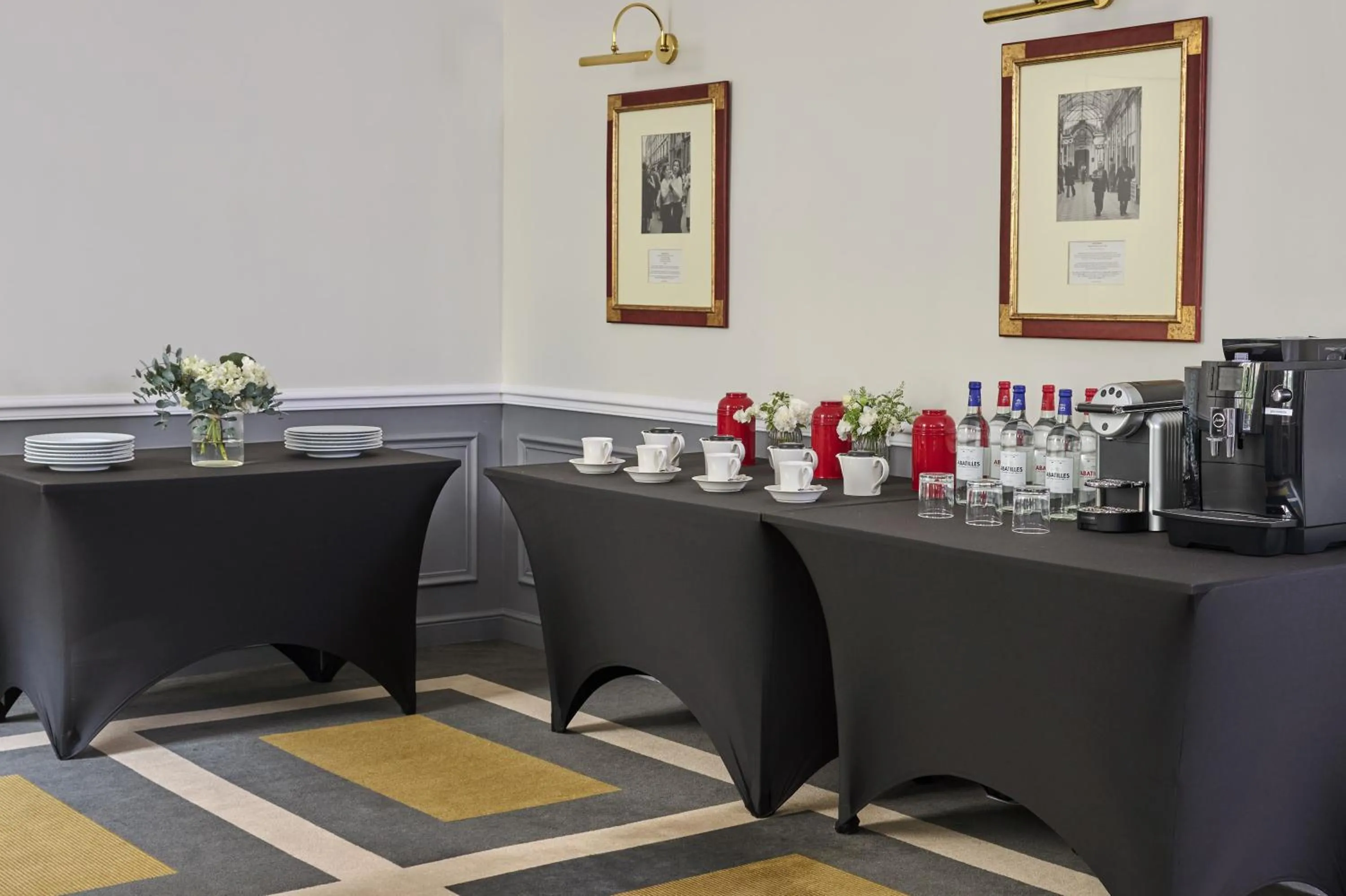 Meeting/conference room in Fraser Suites Le Claridge Champs-Elysées