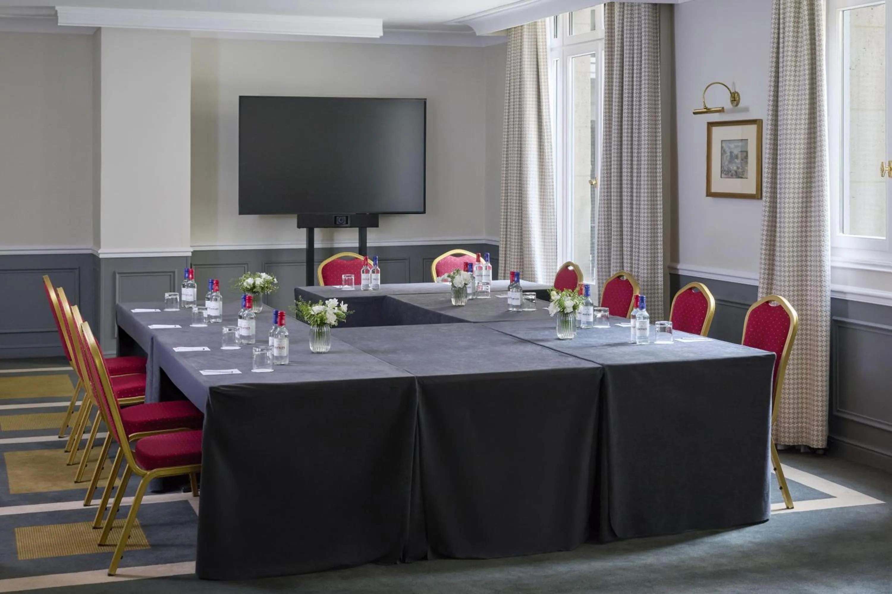 Meeting/conference room in Fraser Suites Le Claridge Champs-Elysées