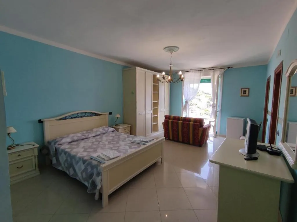 TV and multimedia, Bed in Kirillos IN CILENTO