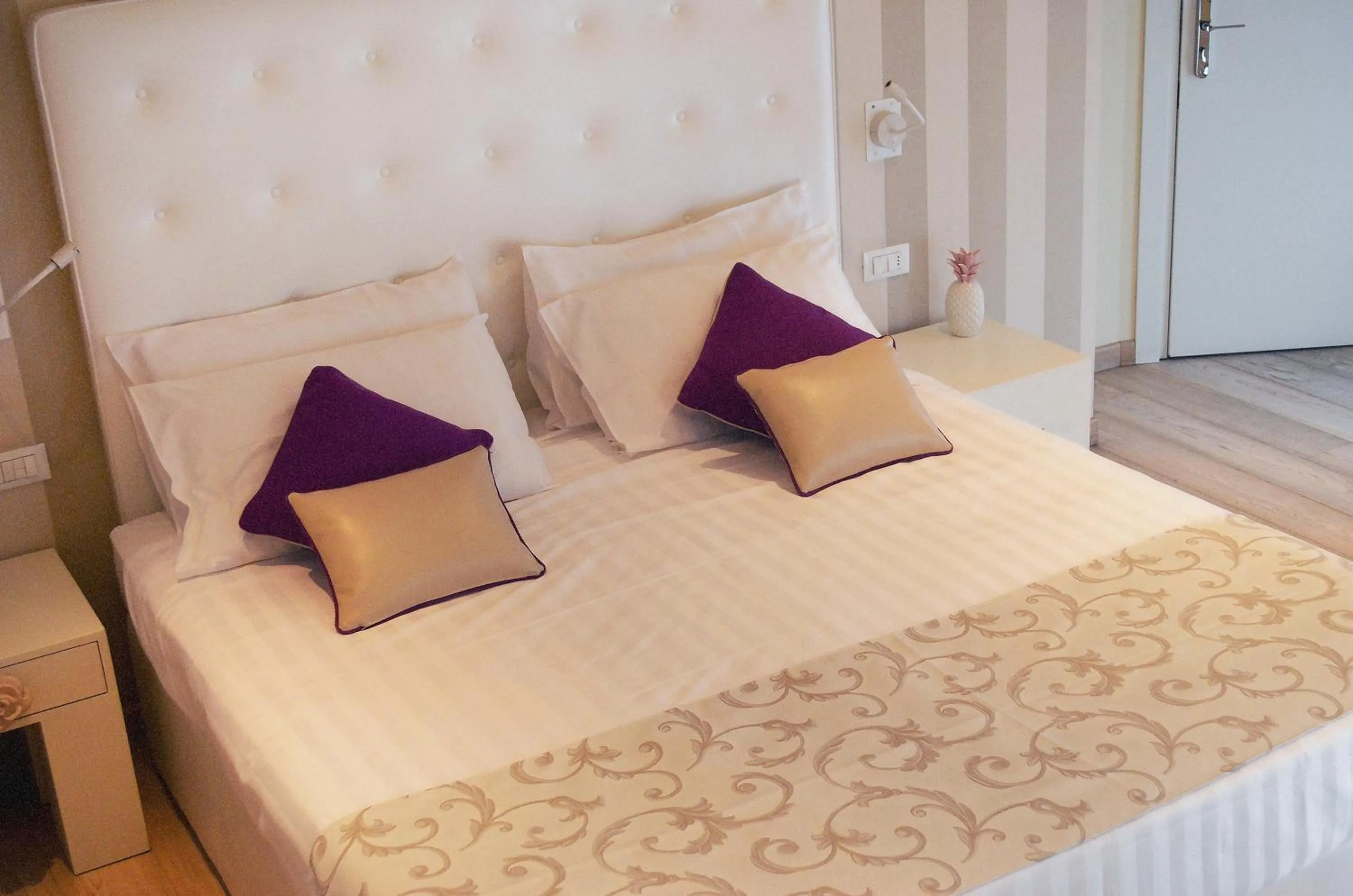 Photo of the whole room, Bed in Rooms Milano Duomo