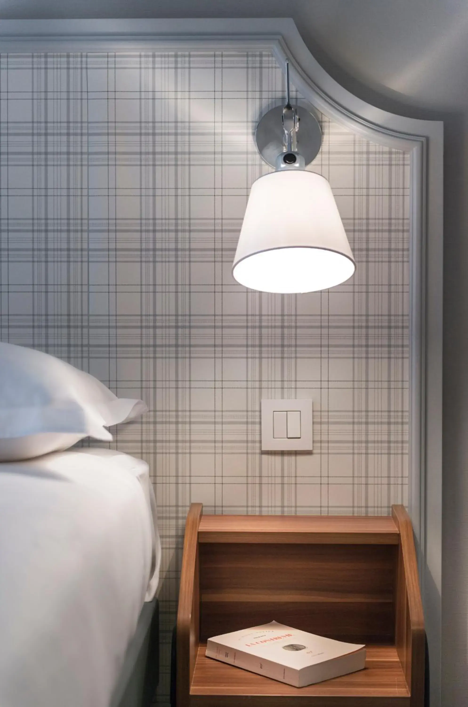 Bed in Hotel Boris V. by Happyculture Bed in Hotel Boris V. by Happyculture