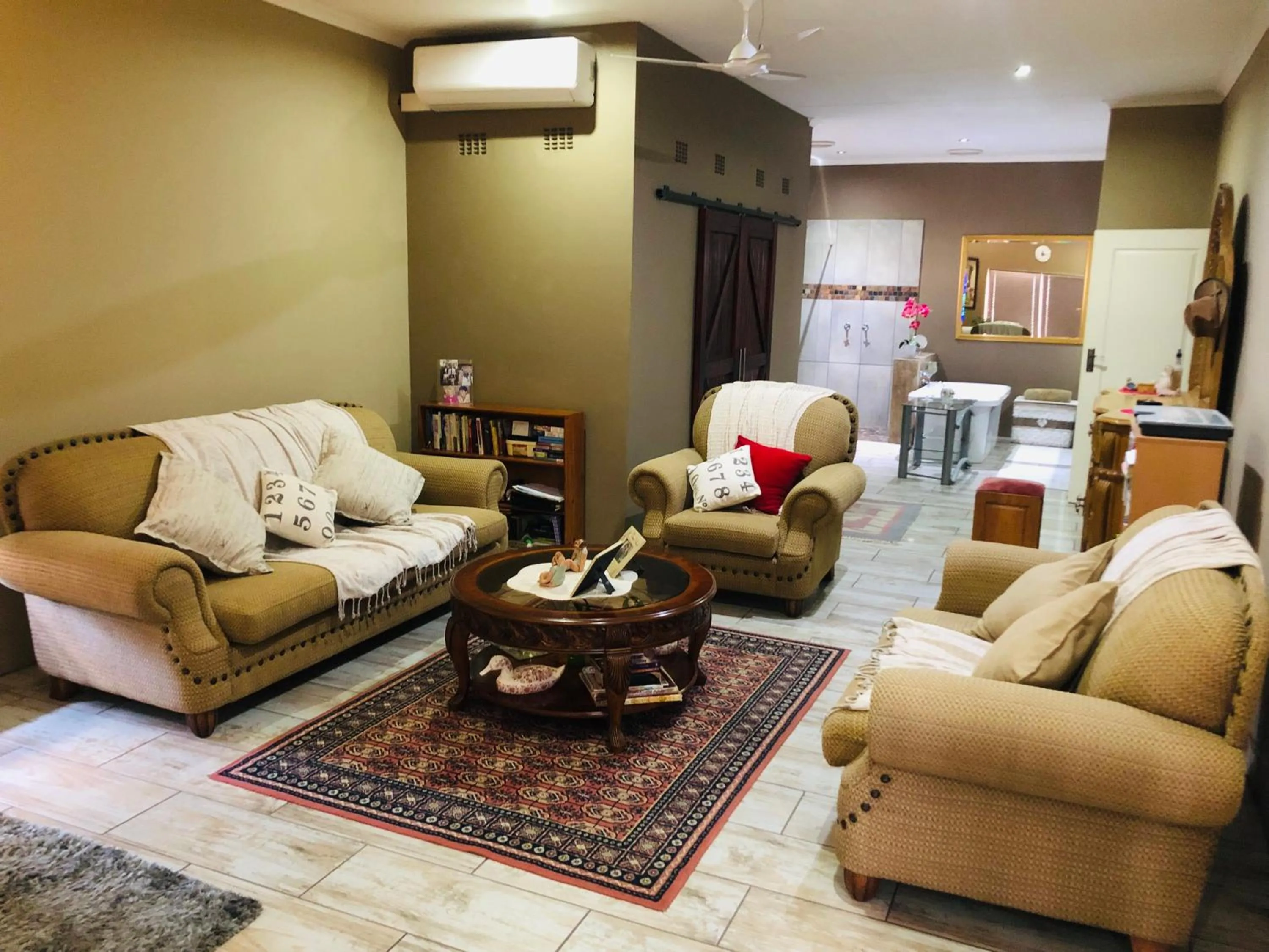 Living room in Rooibos Retreat