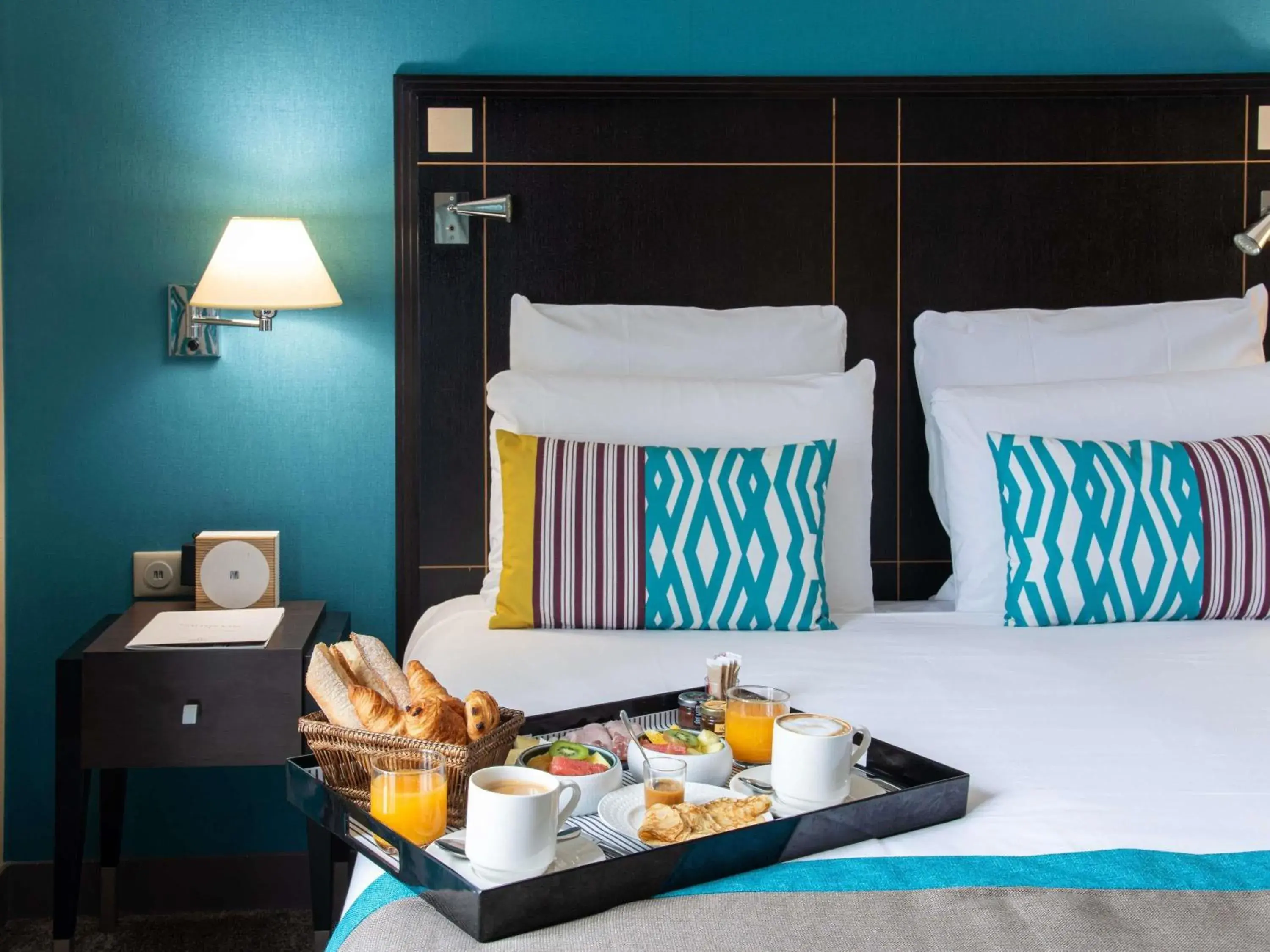 Breakfast, Bed in Hotel Mercure La Baule Majestic Breakfast, Bed in Hotel Mercure La Baule Majestic