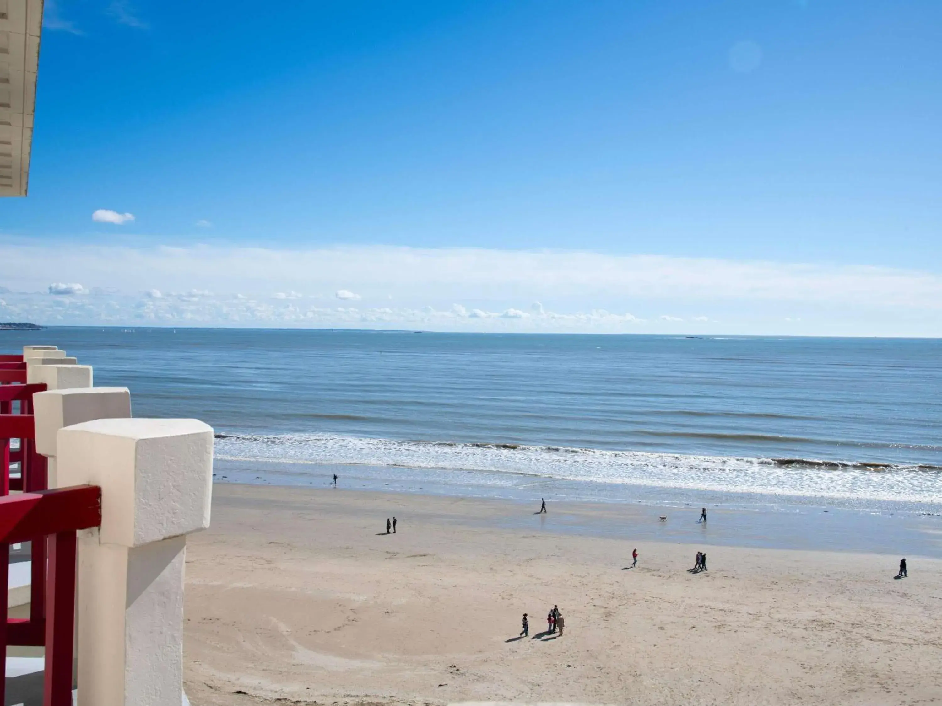 Property building in Hotel Mercure La Baule Majestic Property building in Hotel Mercure La Baule Majestic