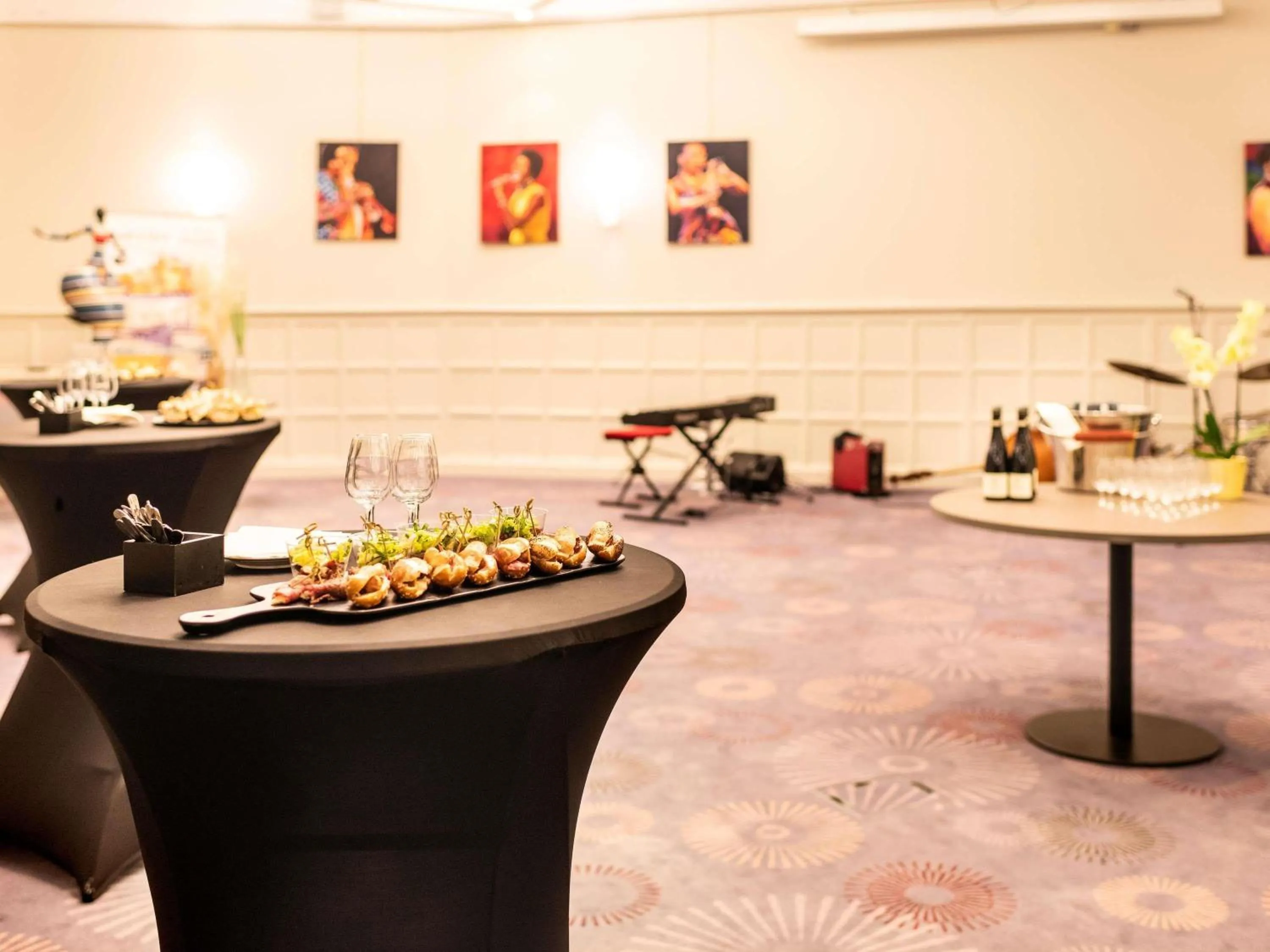 Meeting/conference room in Hotel Mercure La Baule Majestic