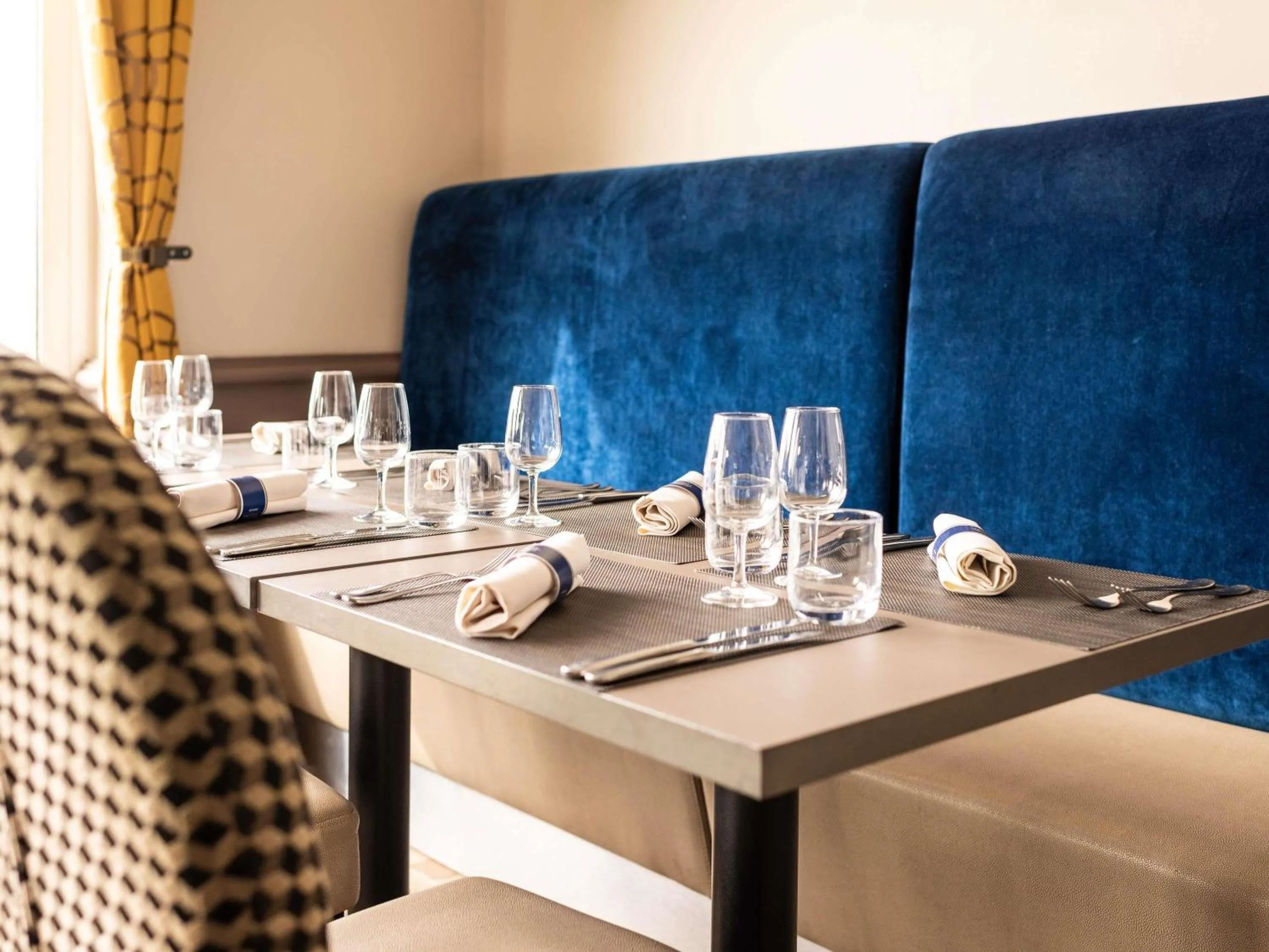 Restaurant/places to eat in Hotel Mercure La Baule Majestic