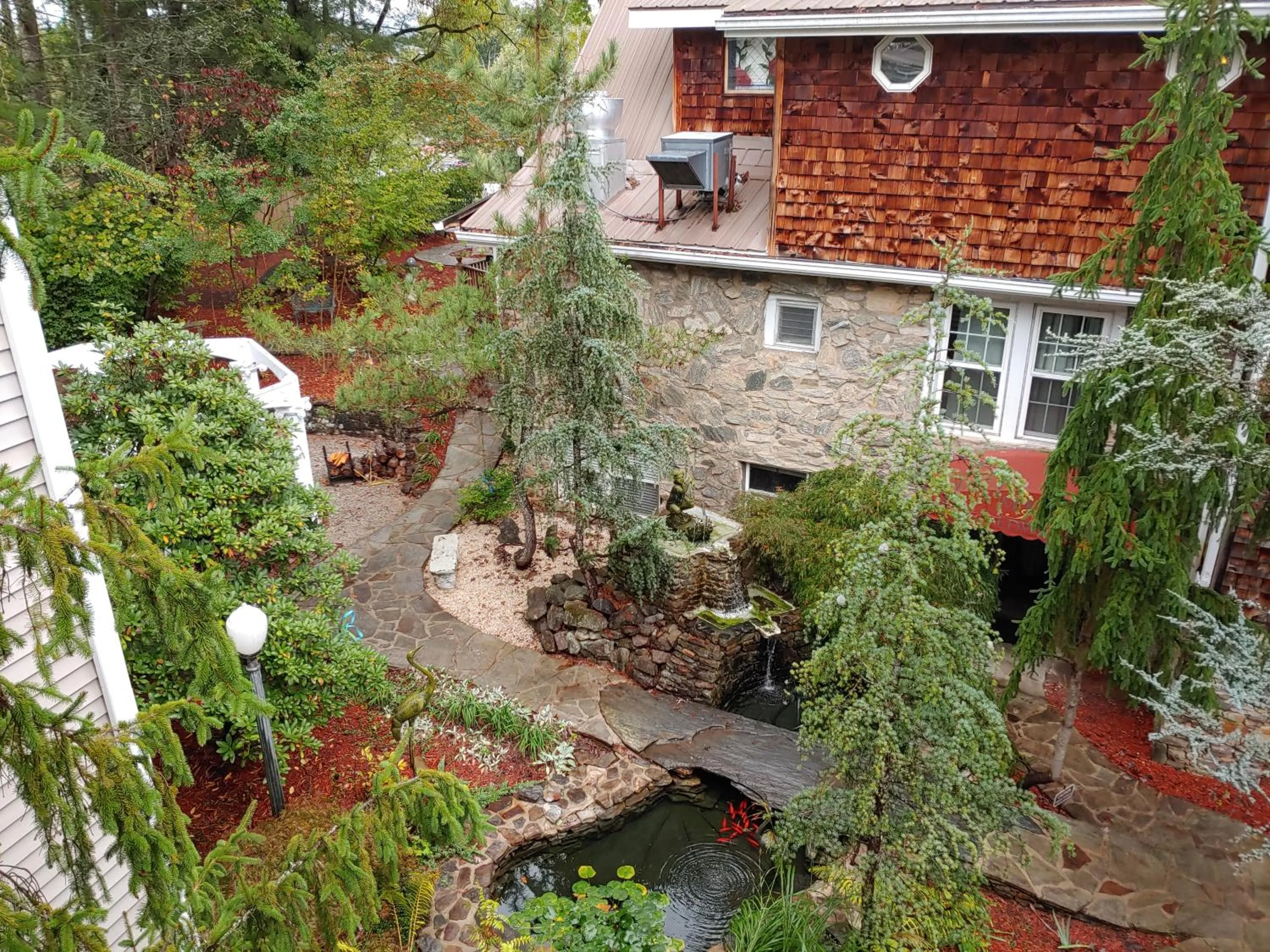 Garden view in McKinley Edwards Inn