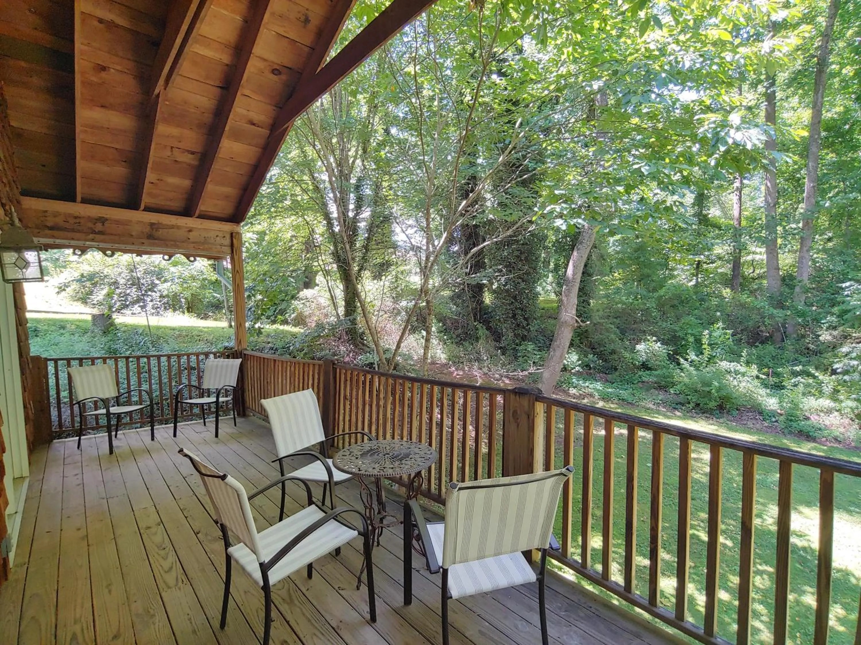Patio in McKinley Edwards Inn