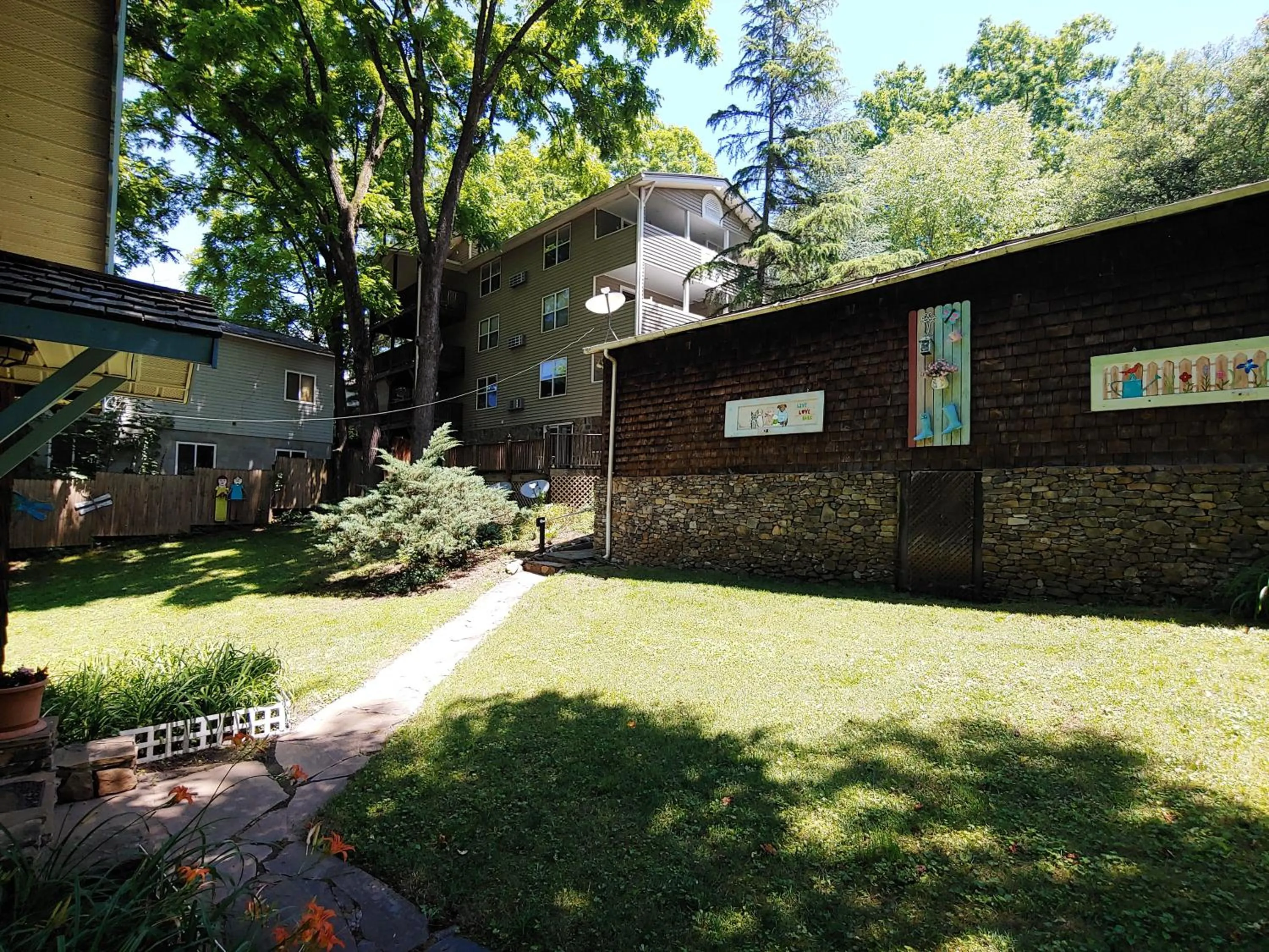 Property building in McKinley Edwards Inn