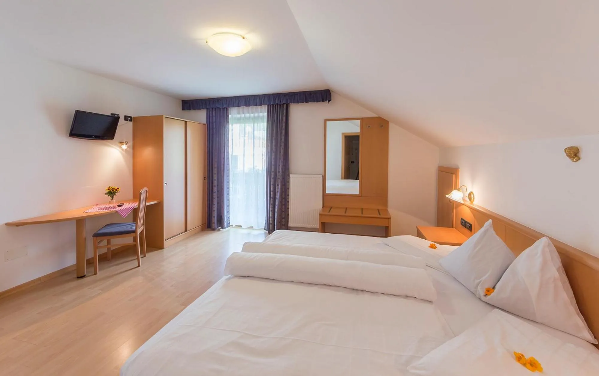 Bedroom, Bed in Hotel Gran Pre