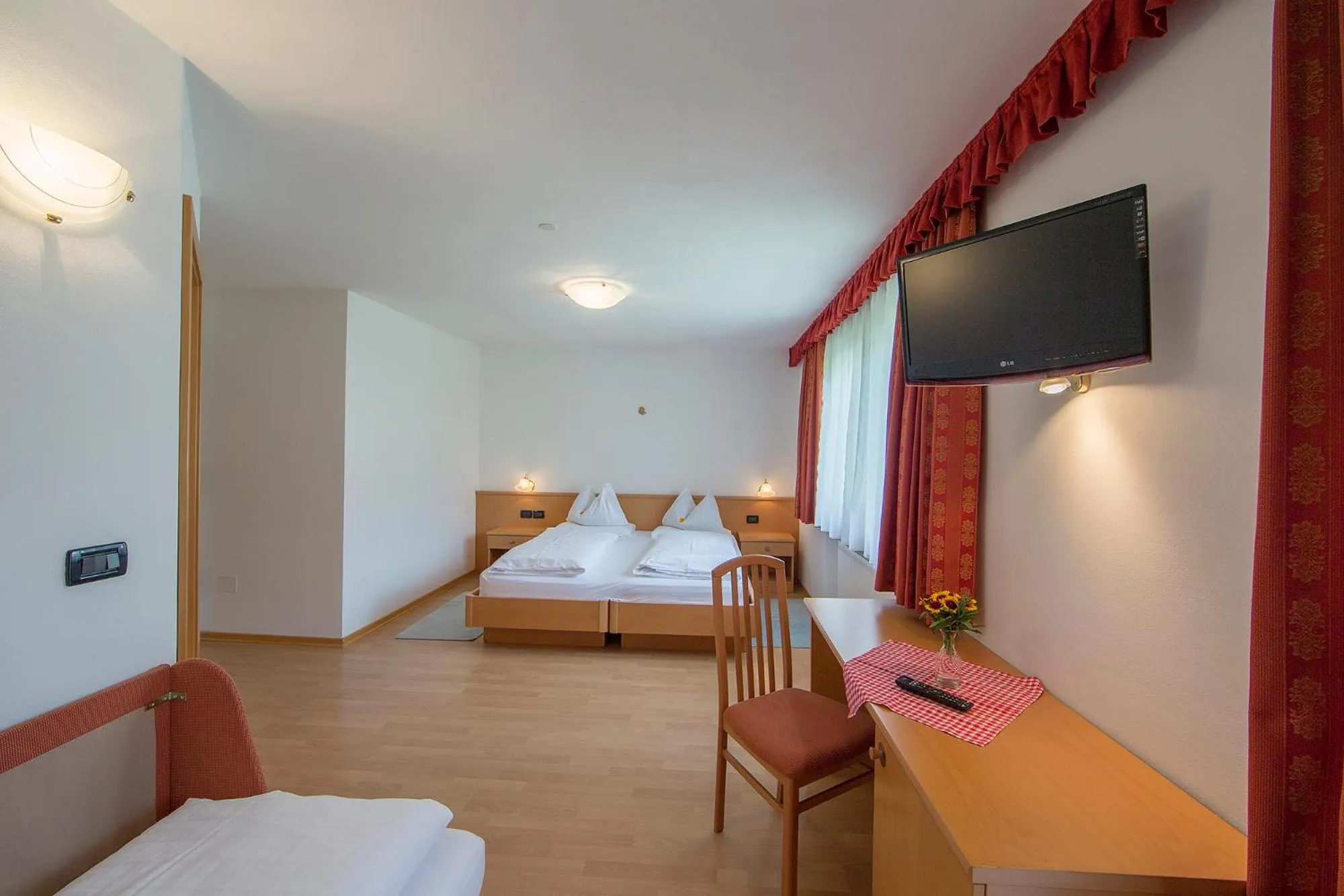 Bedroom, Bed in Hotel Gran Pre